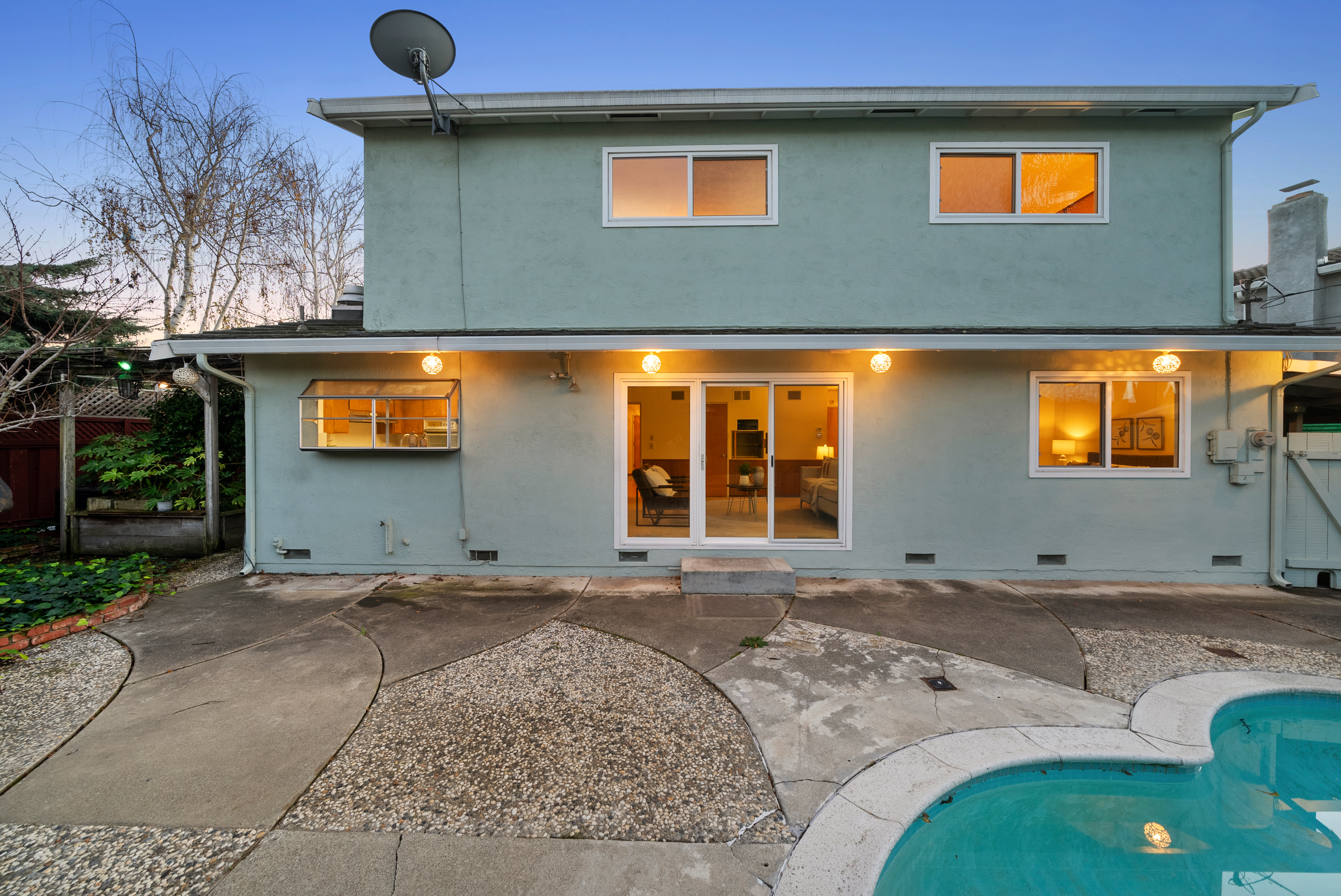 2085 Boxwood Way 