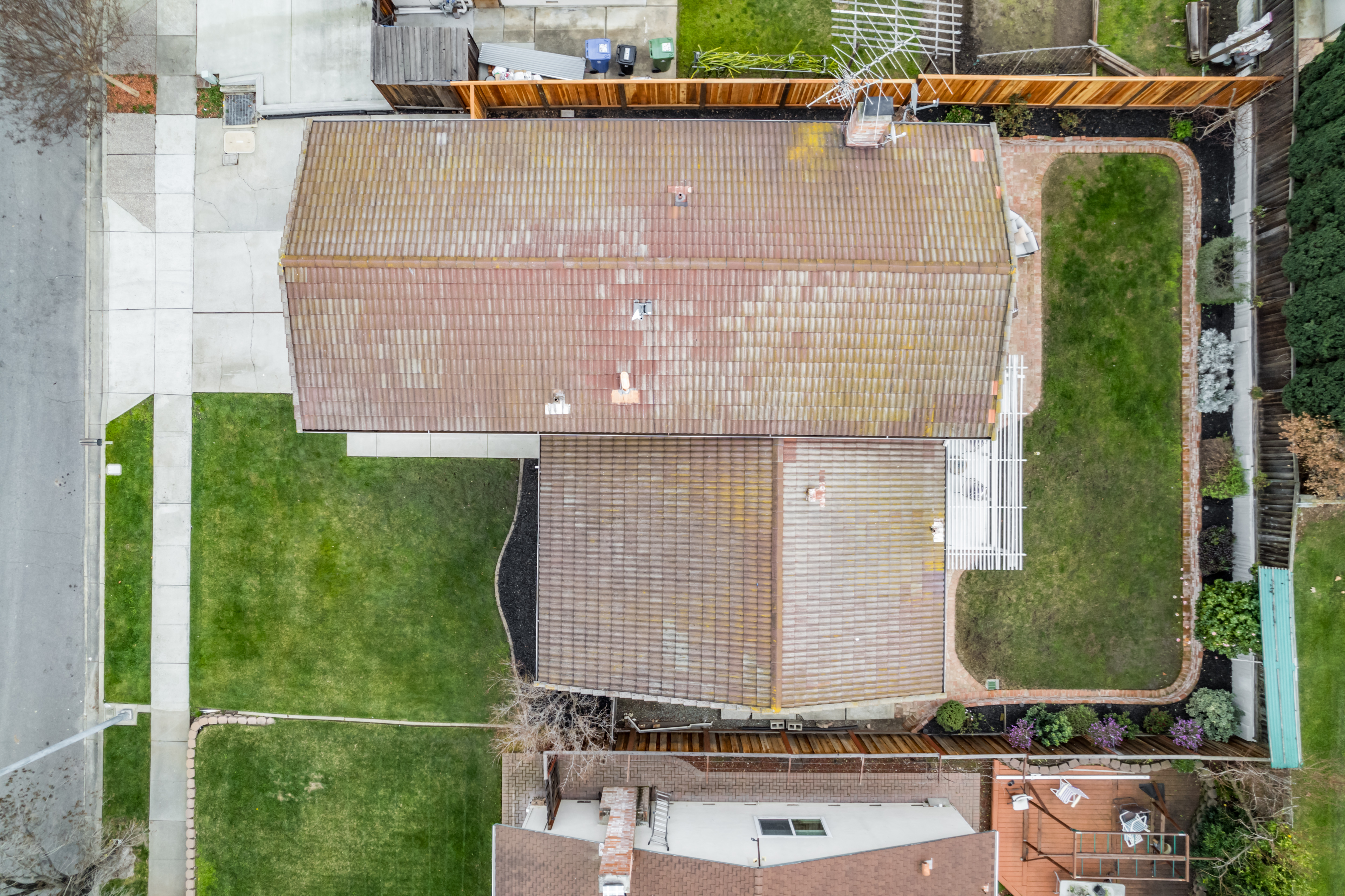 48775 Big Horn Court 