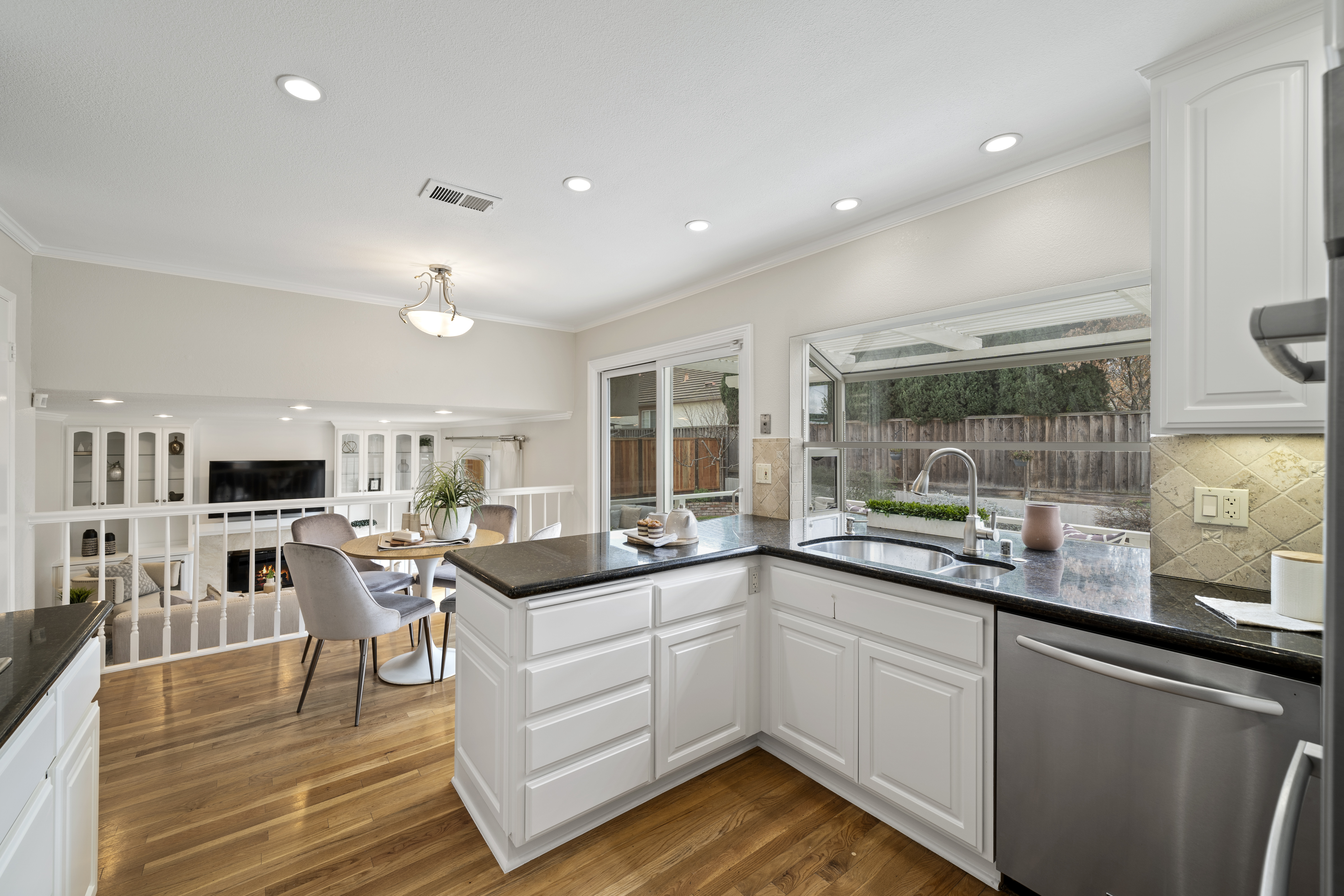 48775 Big Horn Court 