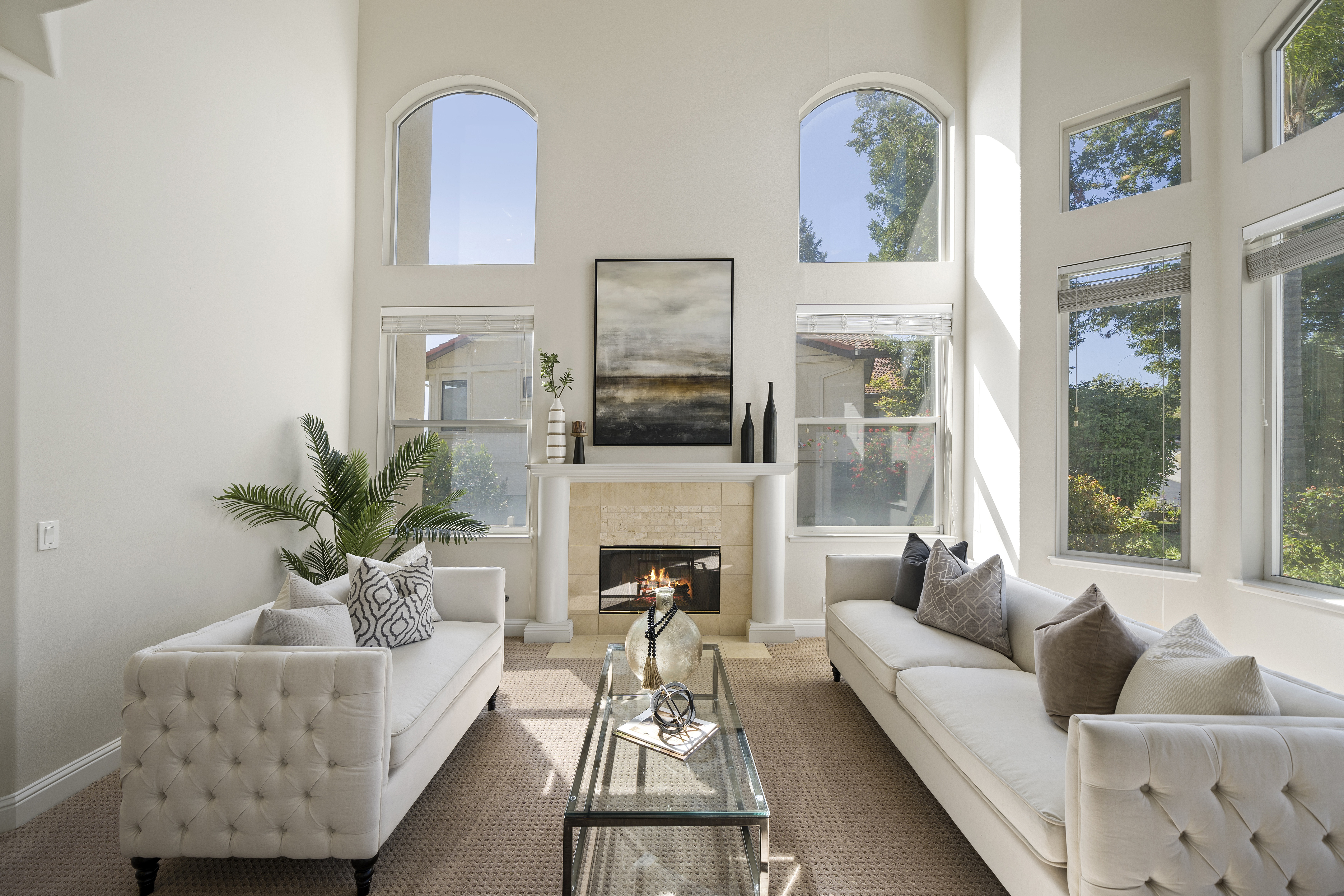 1585 Vinehill Circle 