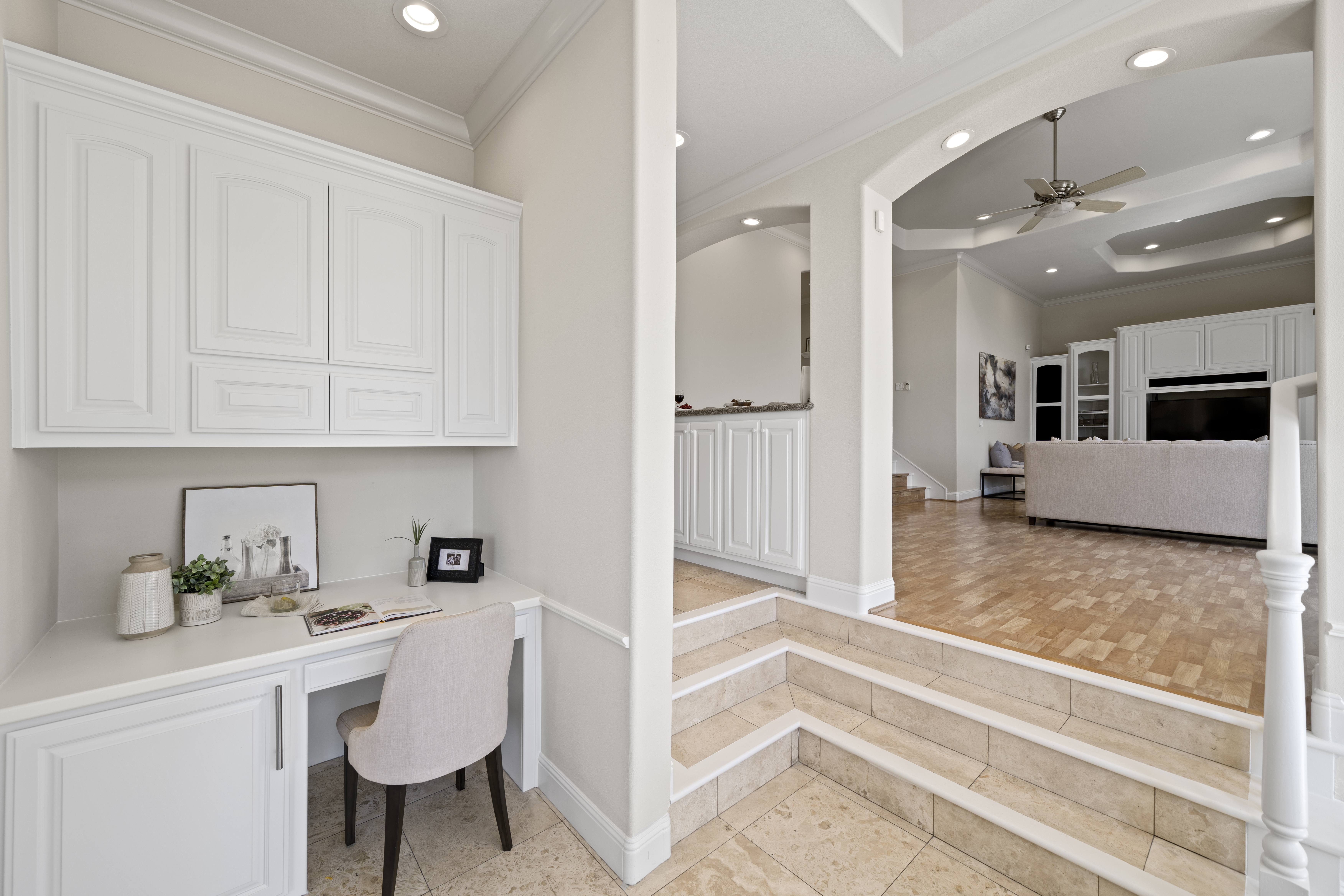 1585 Vinehill Circle 