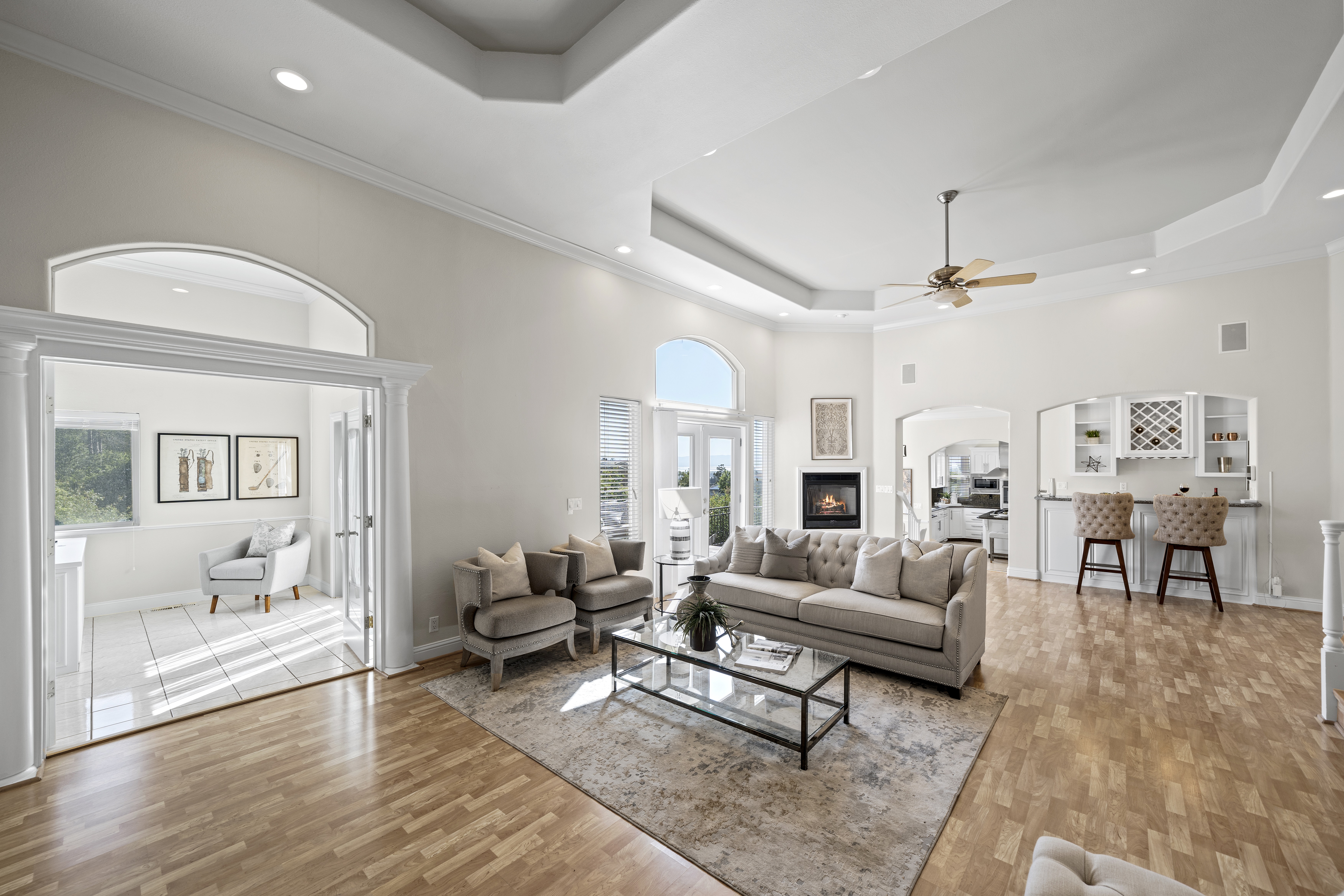 1585 Vinehill Circle 