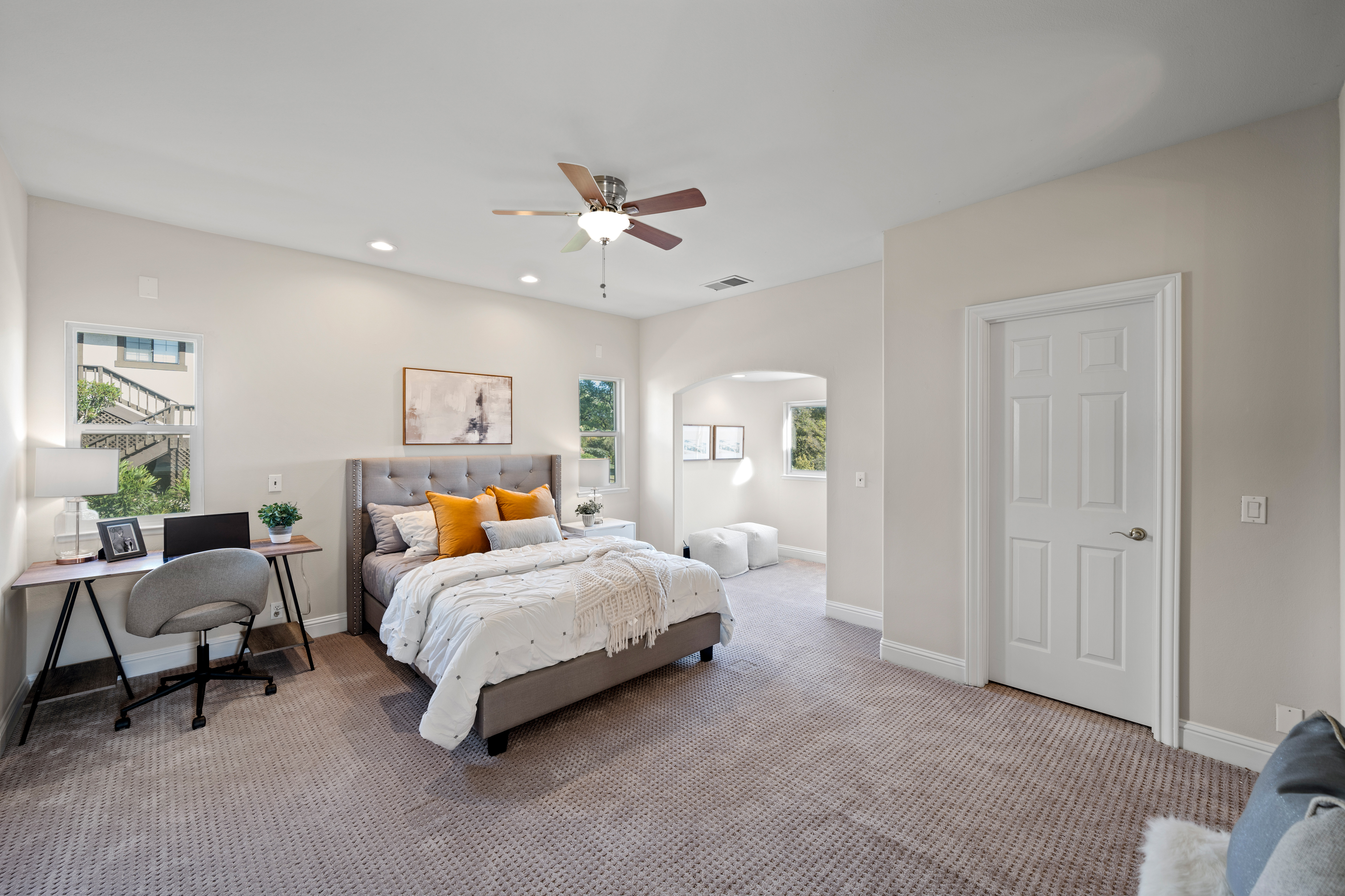 1585 Vinehill Circle 