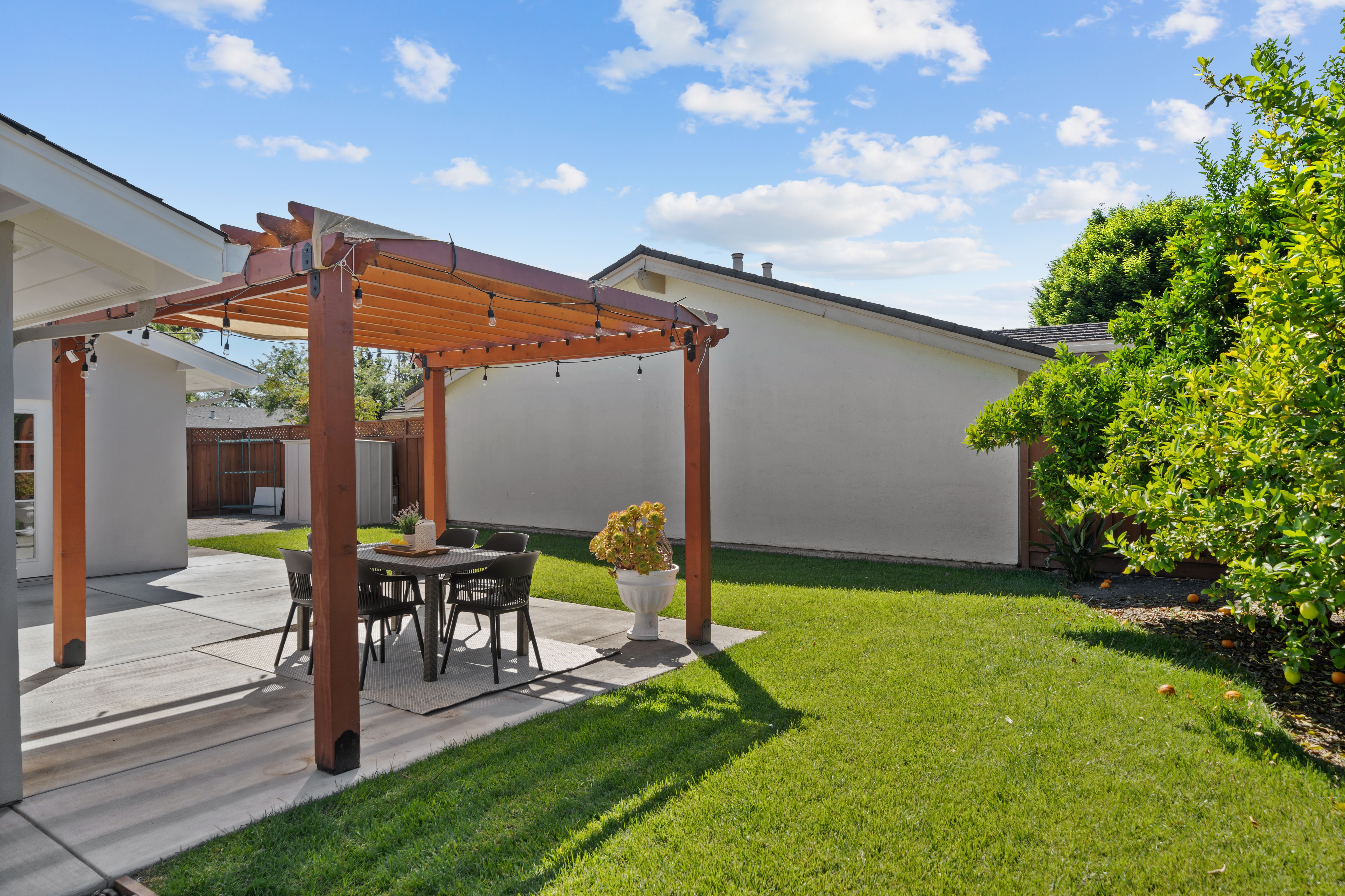32488 Lake Chabot Street 