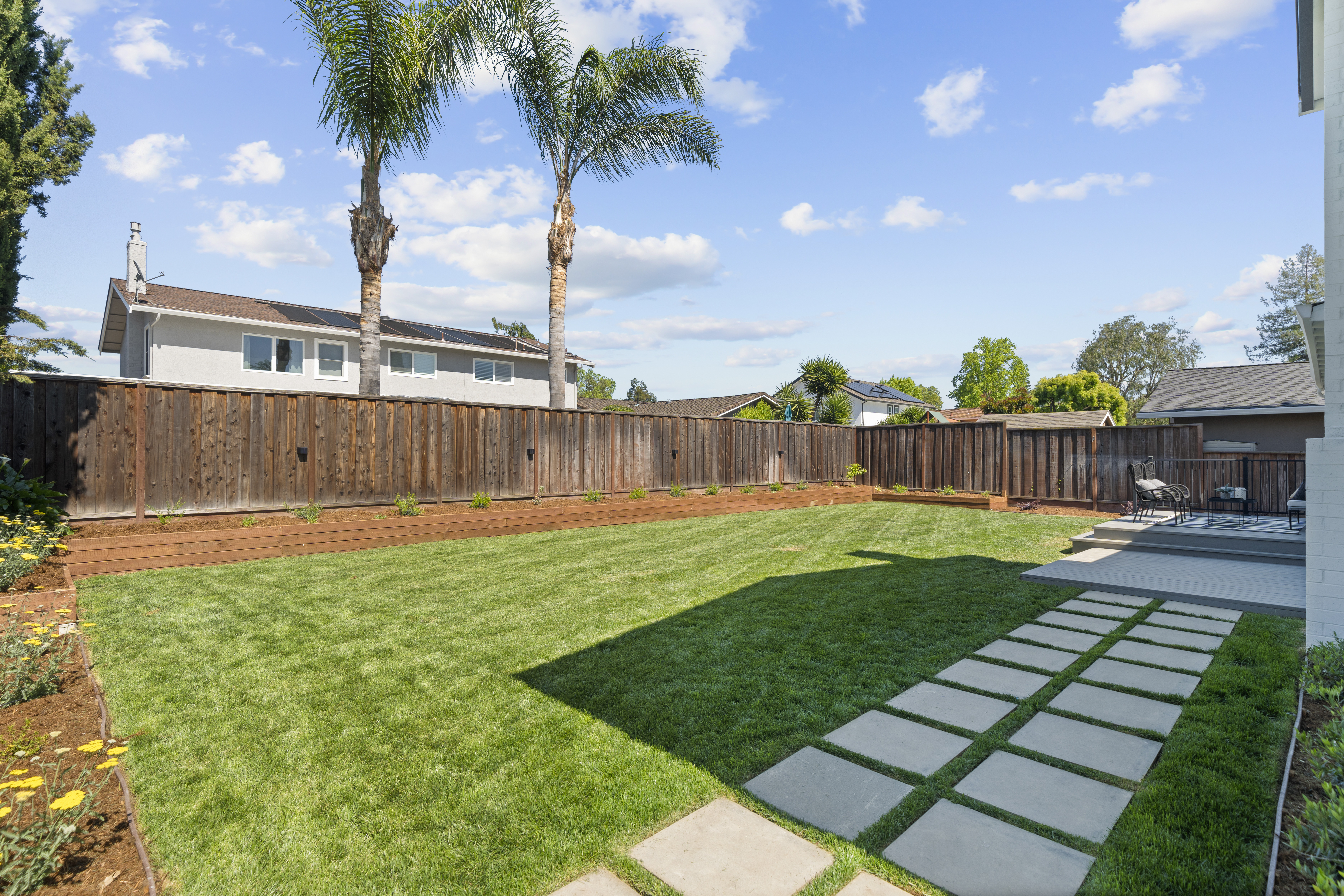 4944 Blackbird Way 