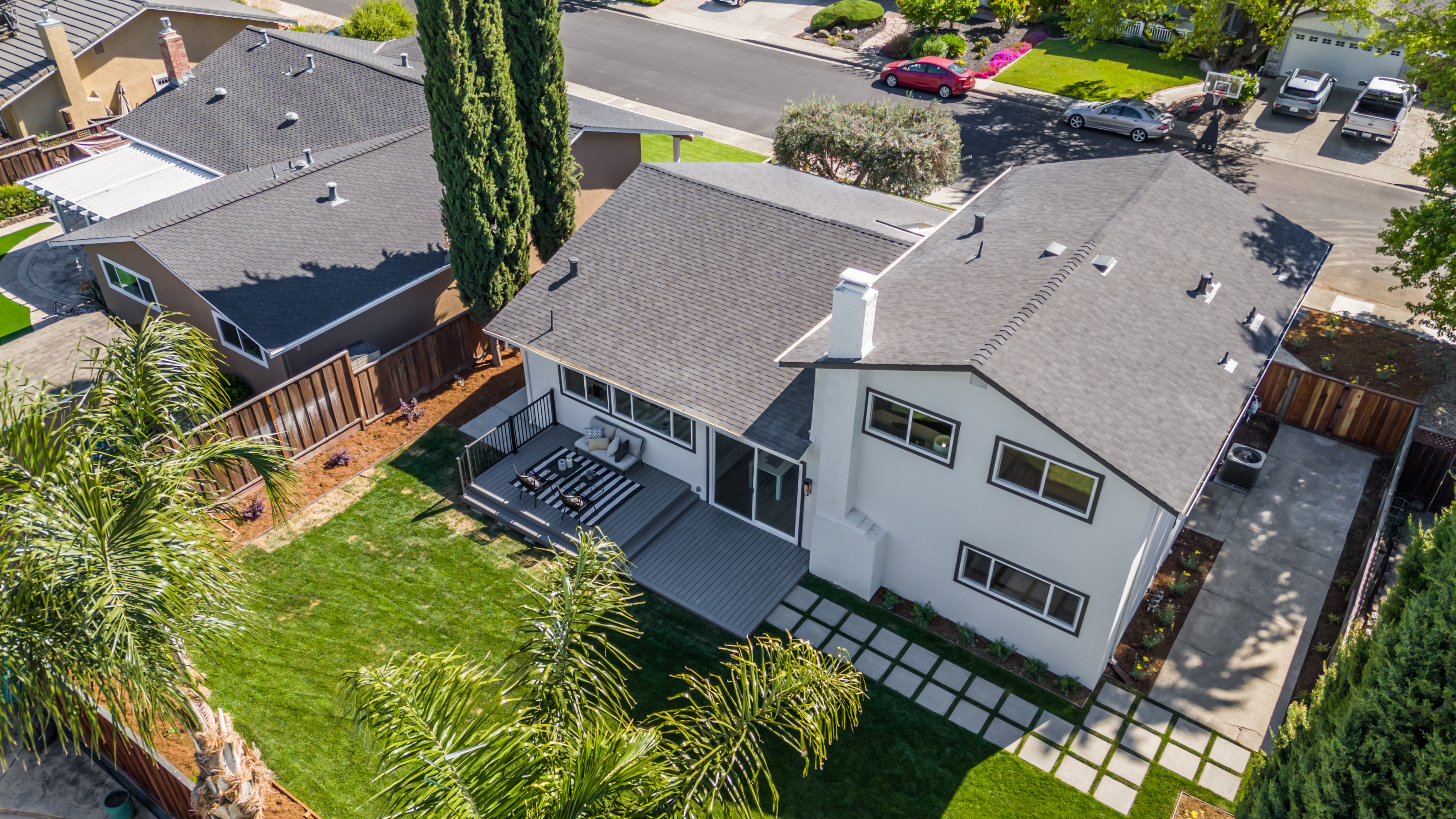 4944 Blackbird Way 