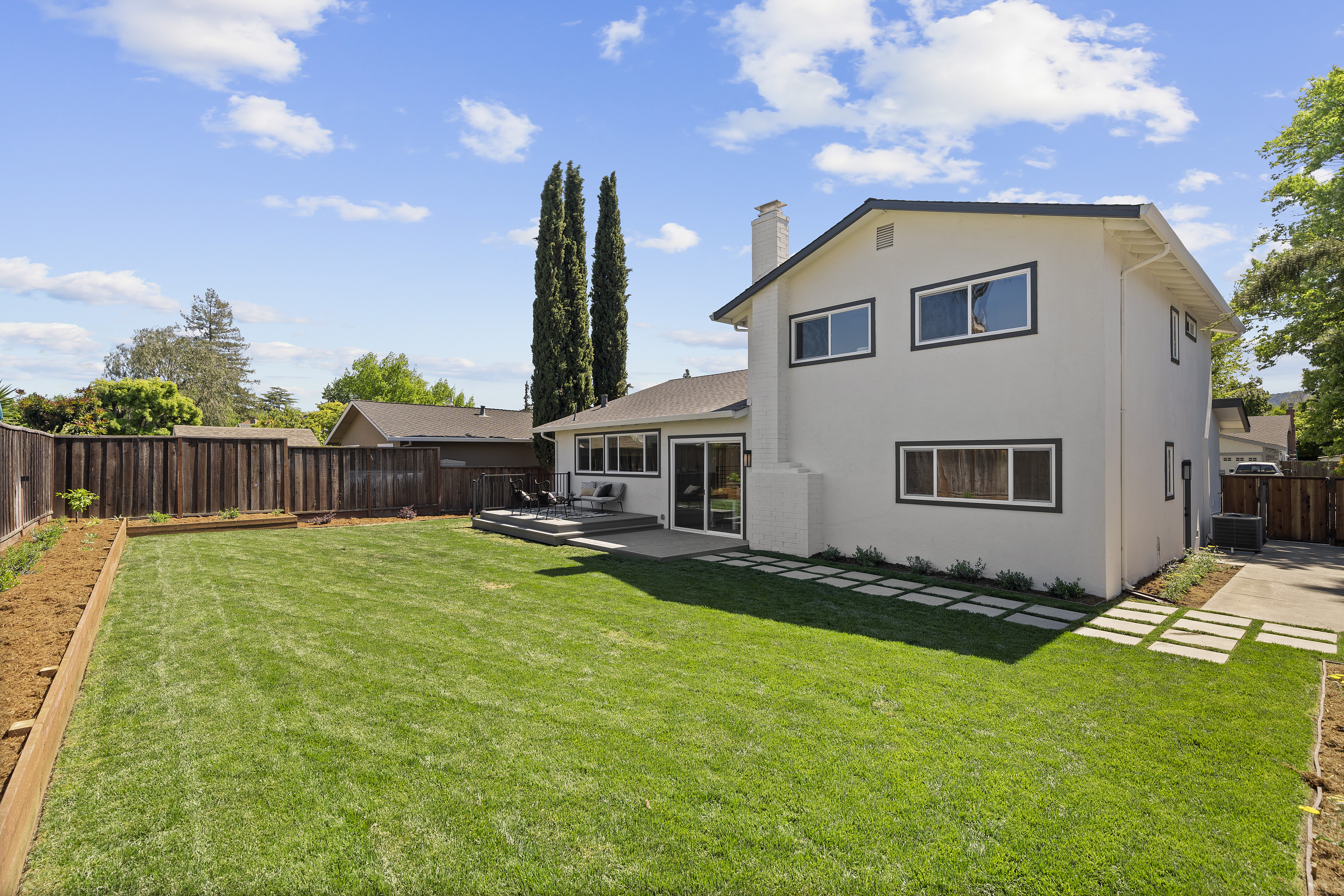 4944 Blackbird Way 