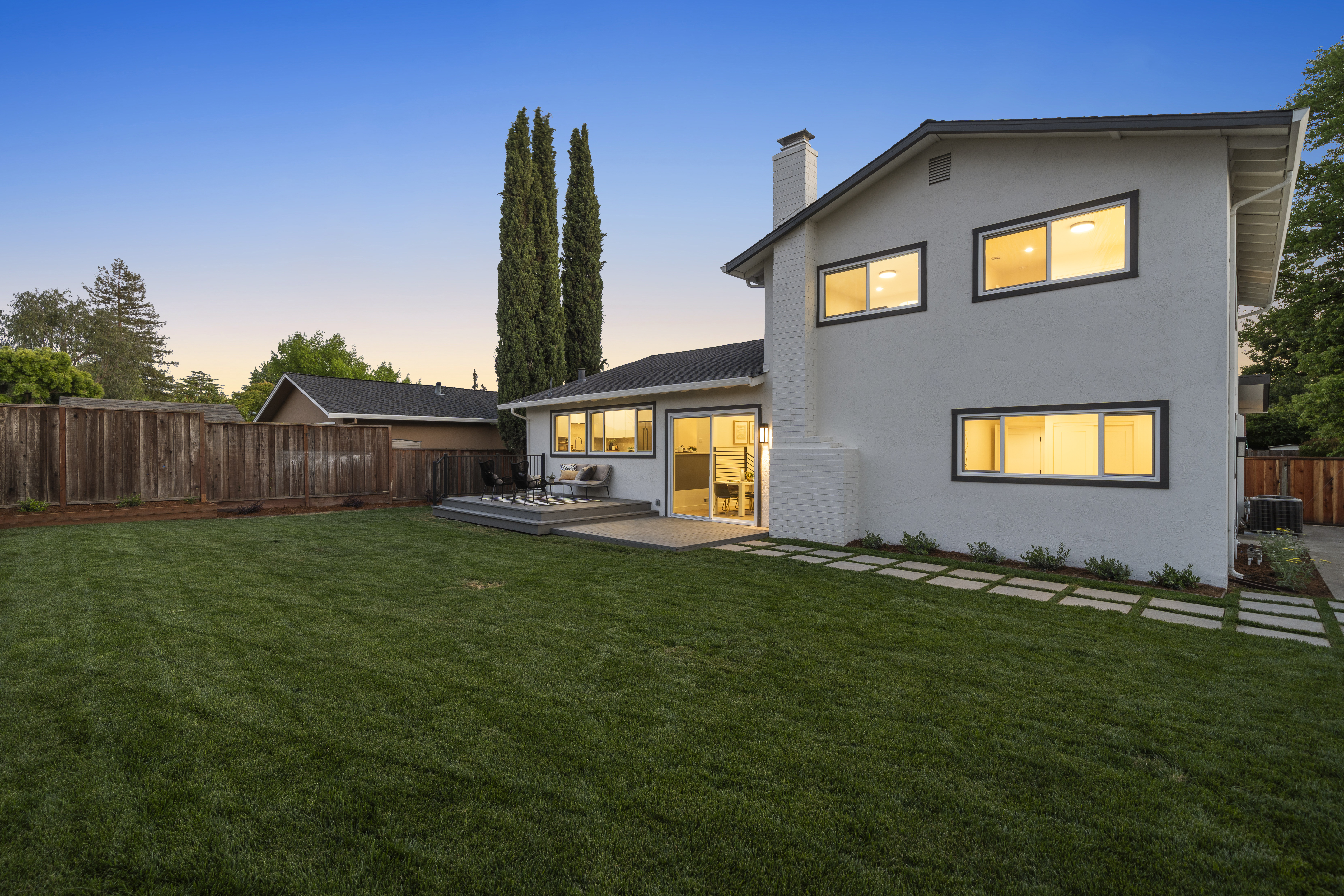 4944 Blackbird Way 