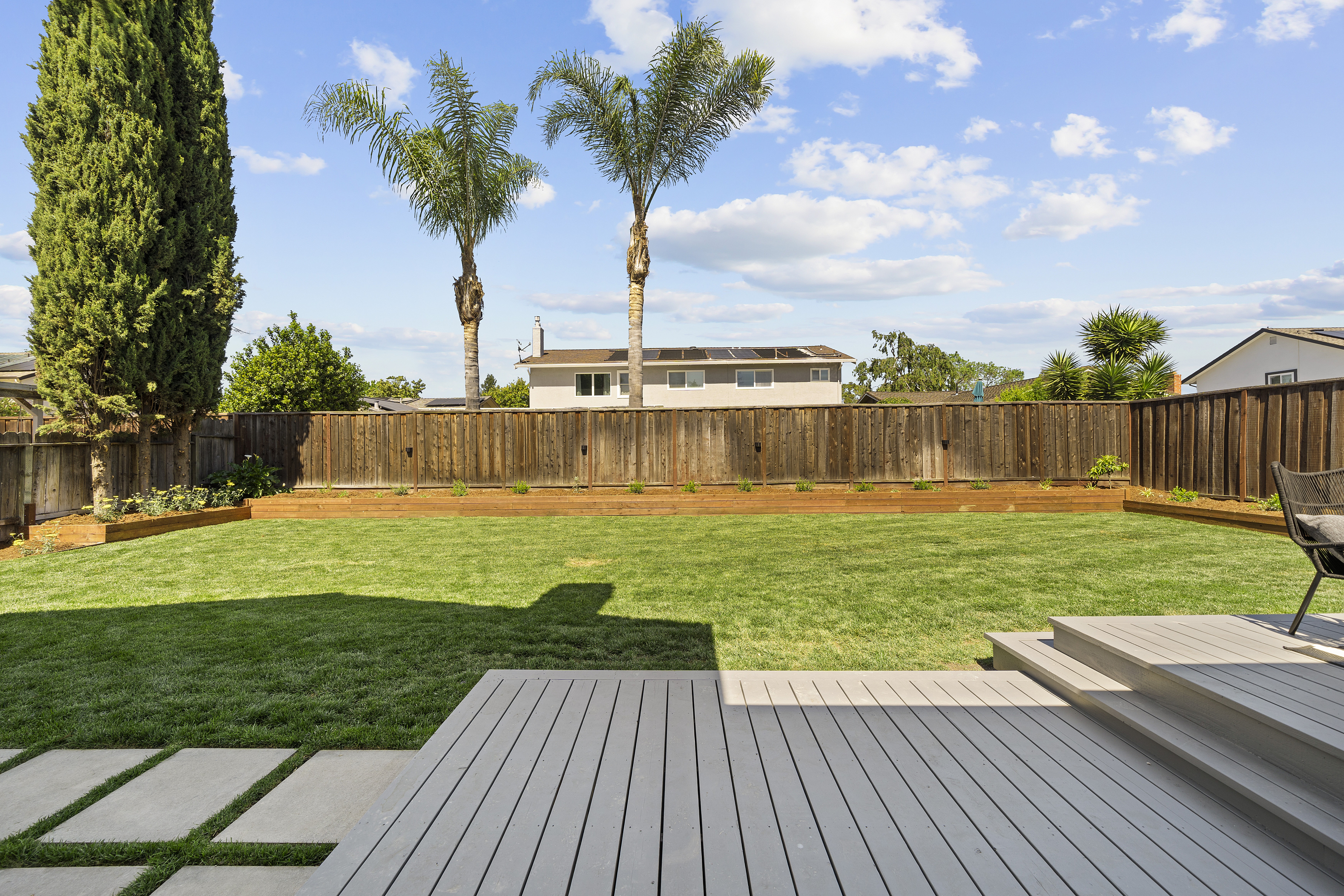 4944 Blackbird Way 