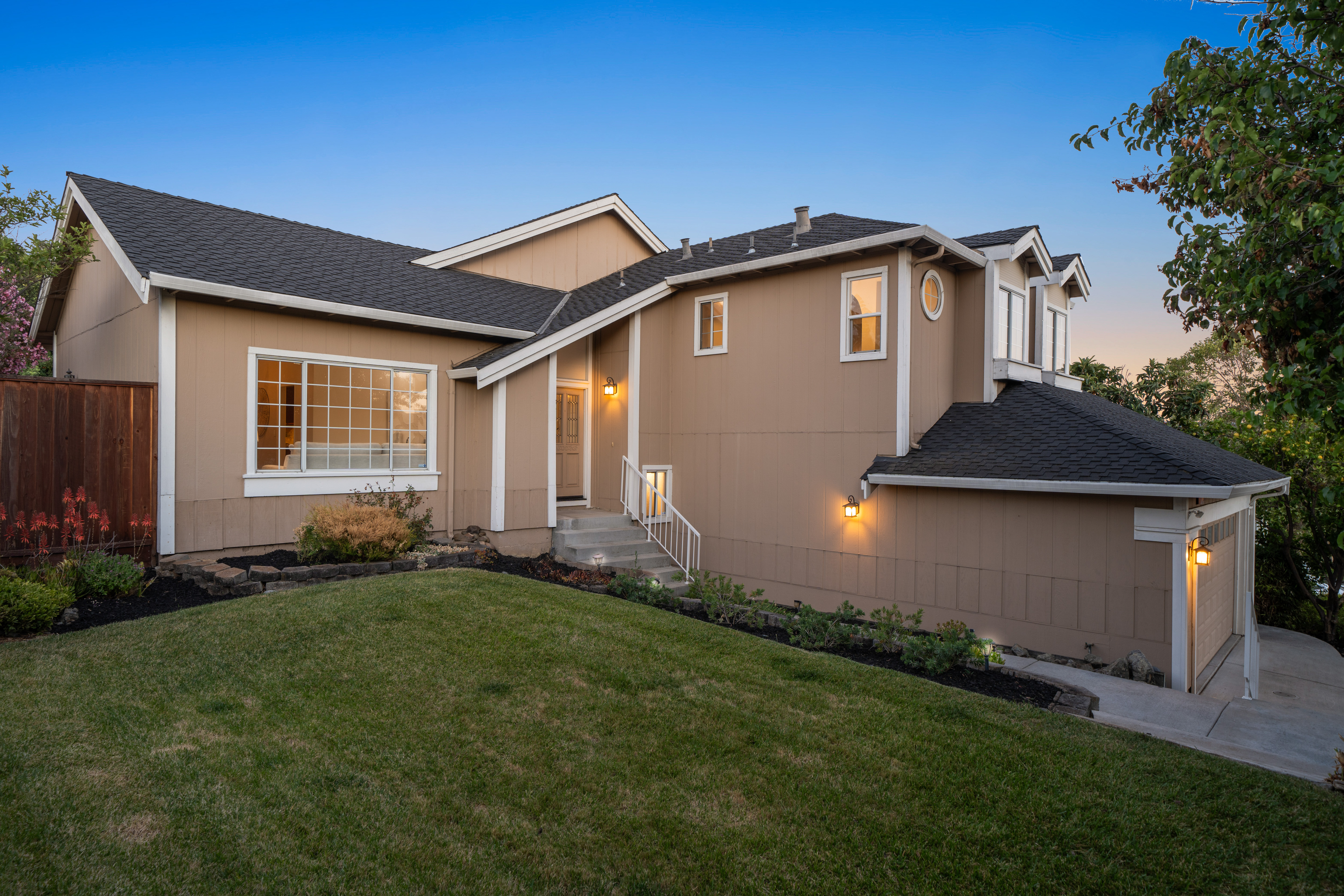 174 Knightshaven Way 