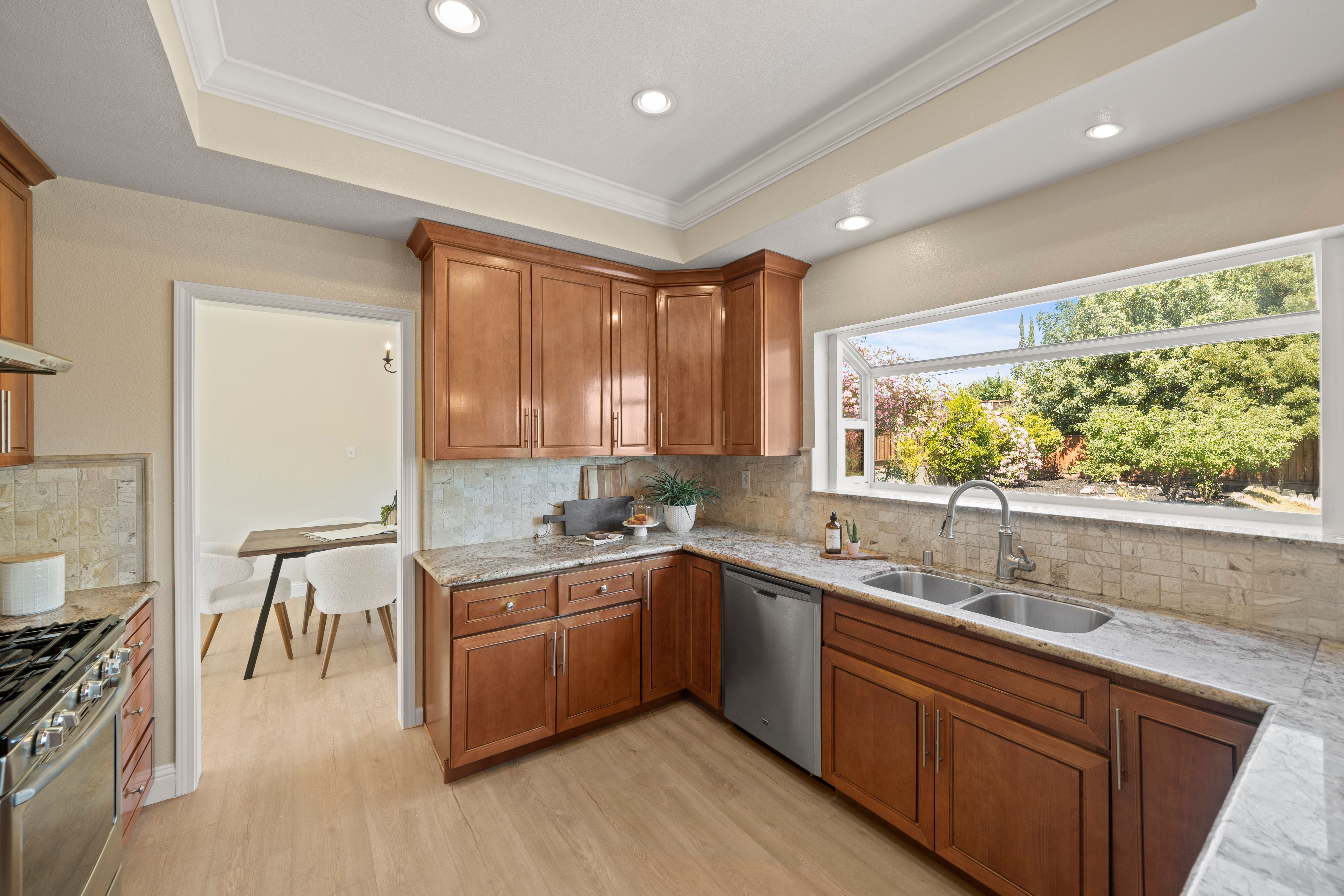 174 Knightshaven Way 