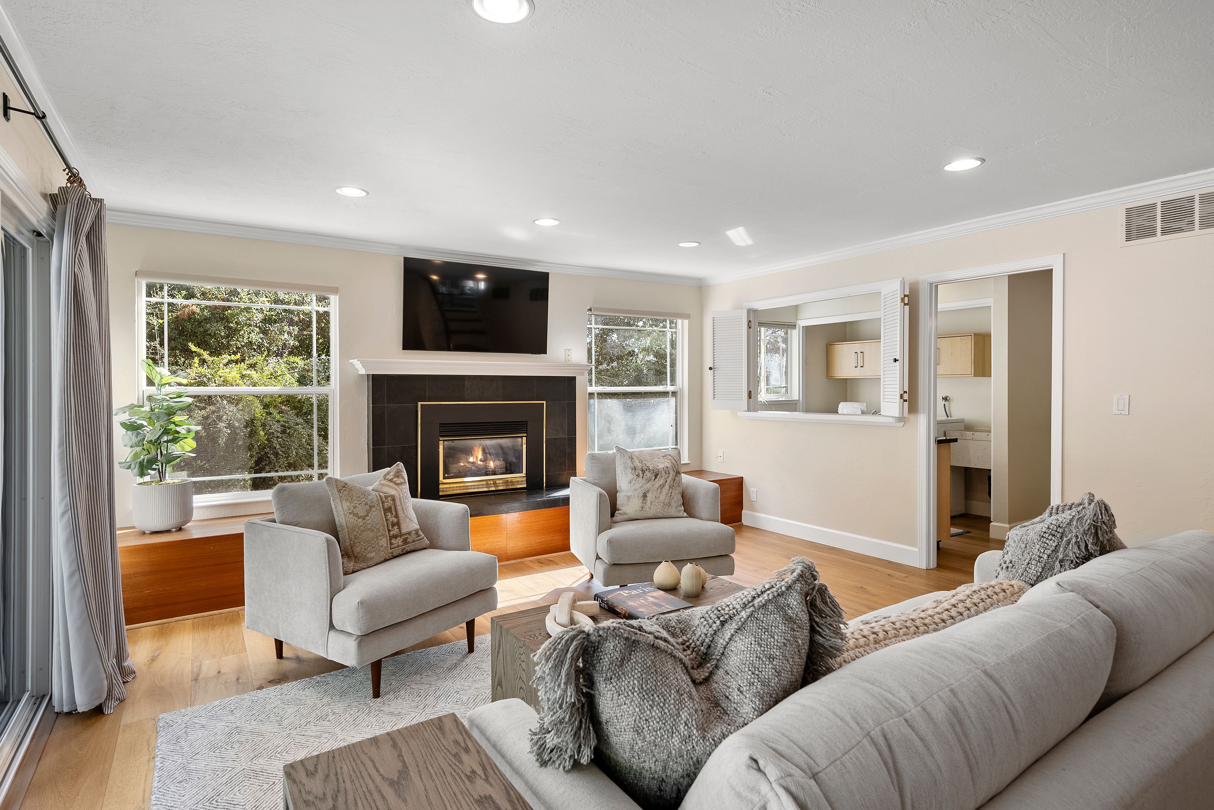 1068 Country Club Drive 