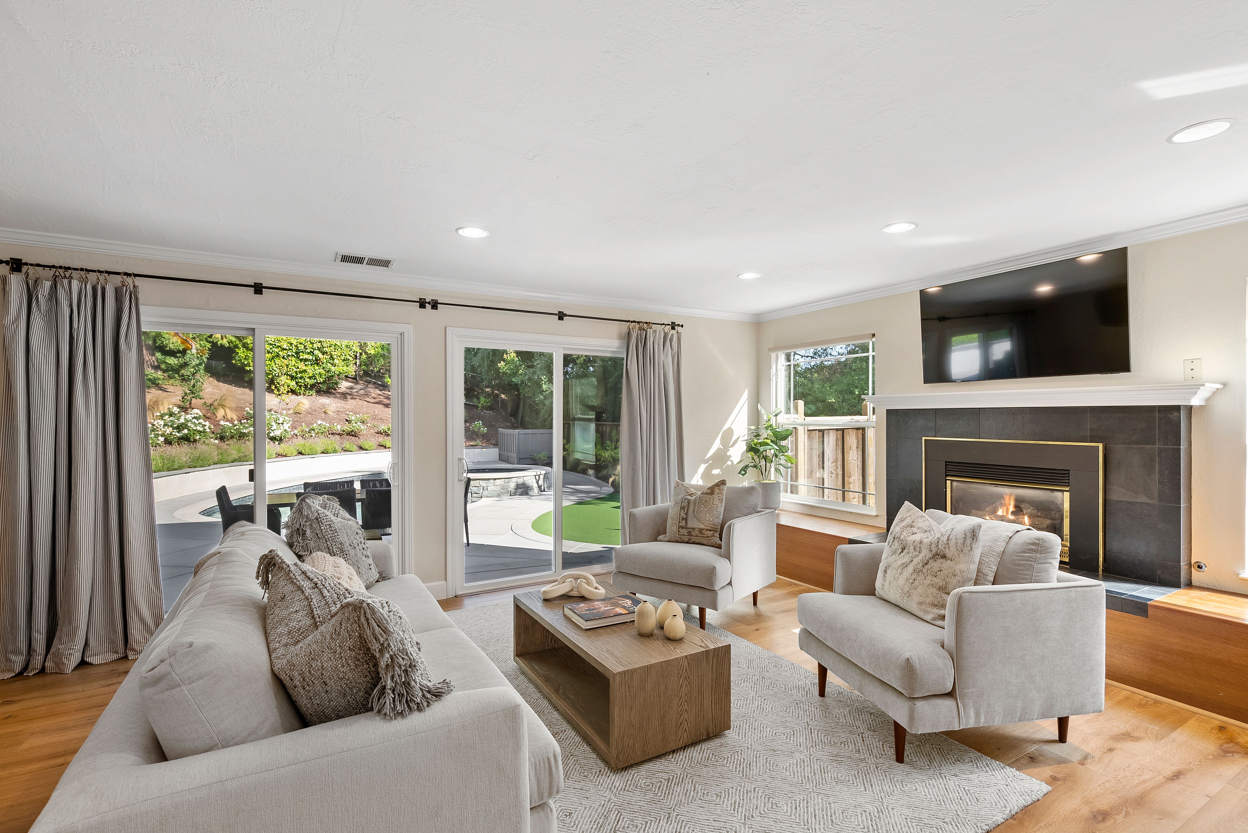 1068 Country Club Drive 