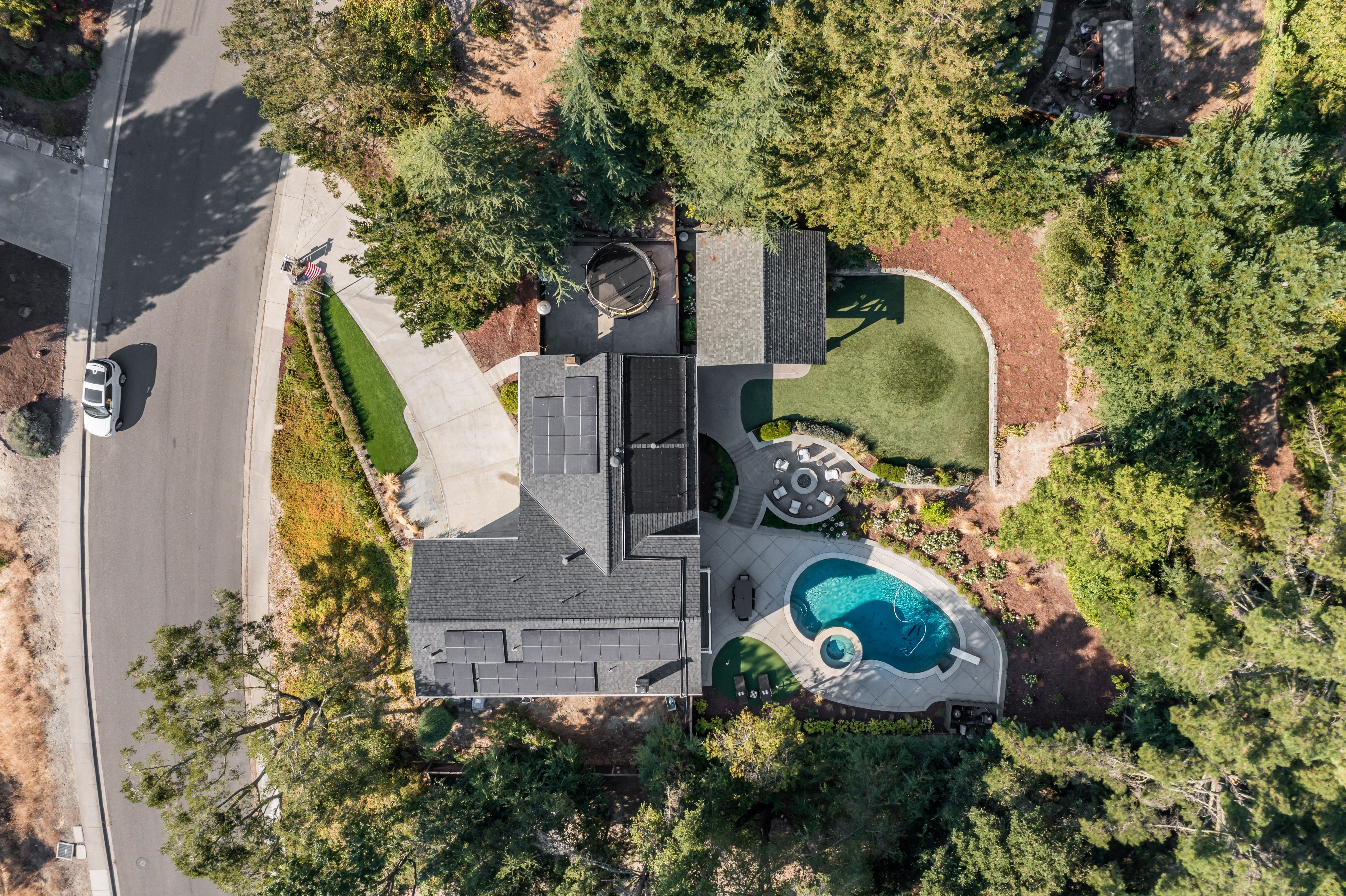 1068 Country Club Drive 