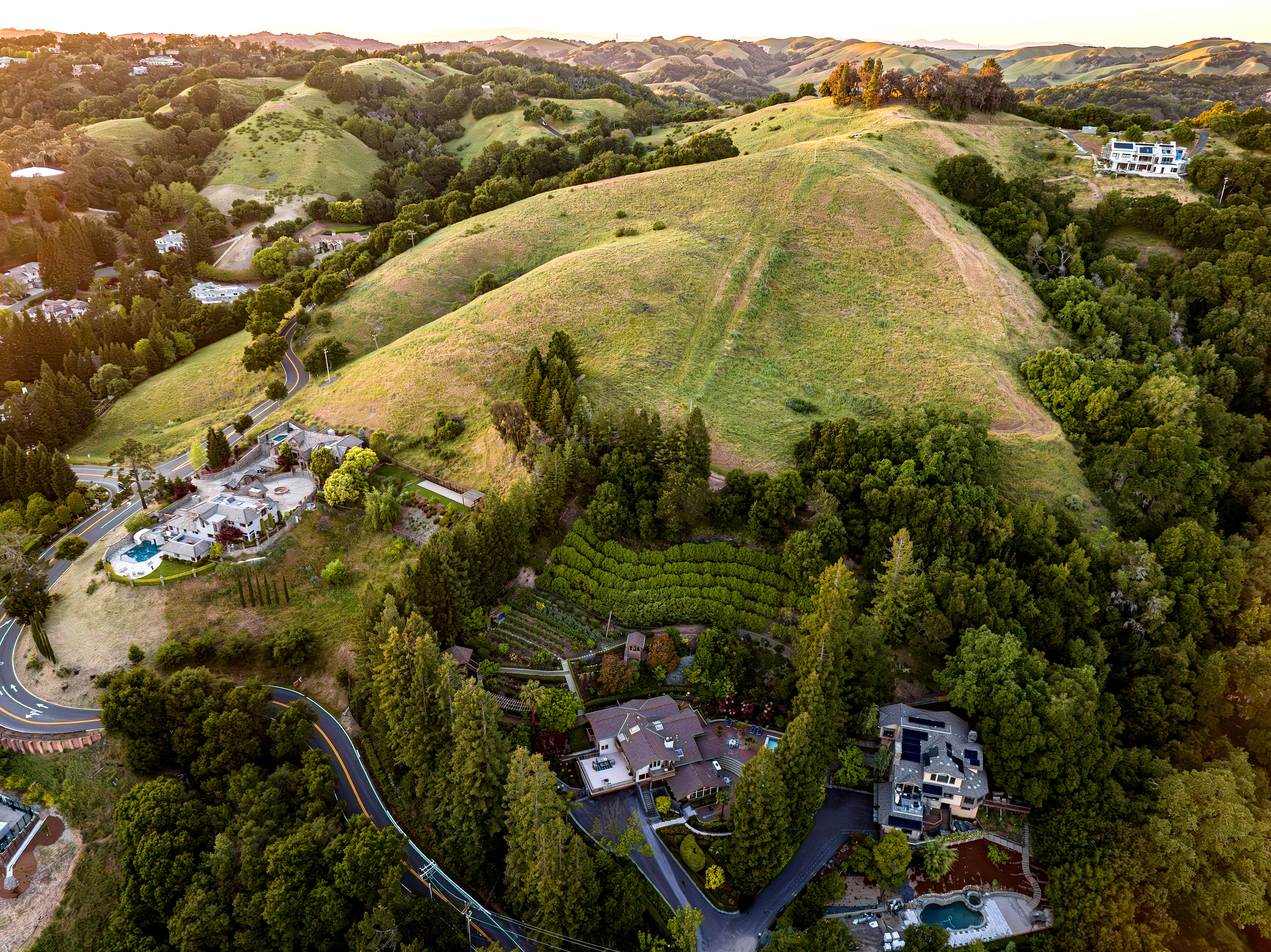 4128 Happy Valley Road 