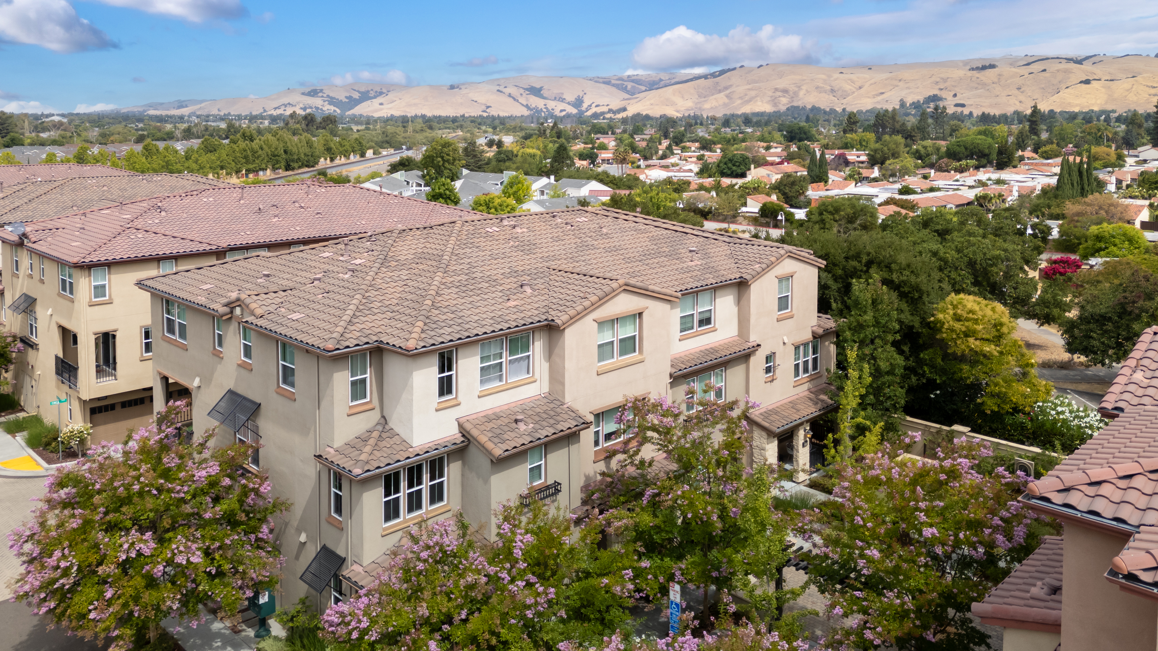 2850 Finca Terrace 