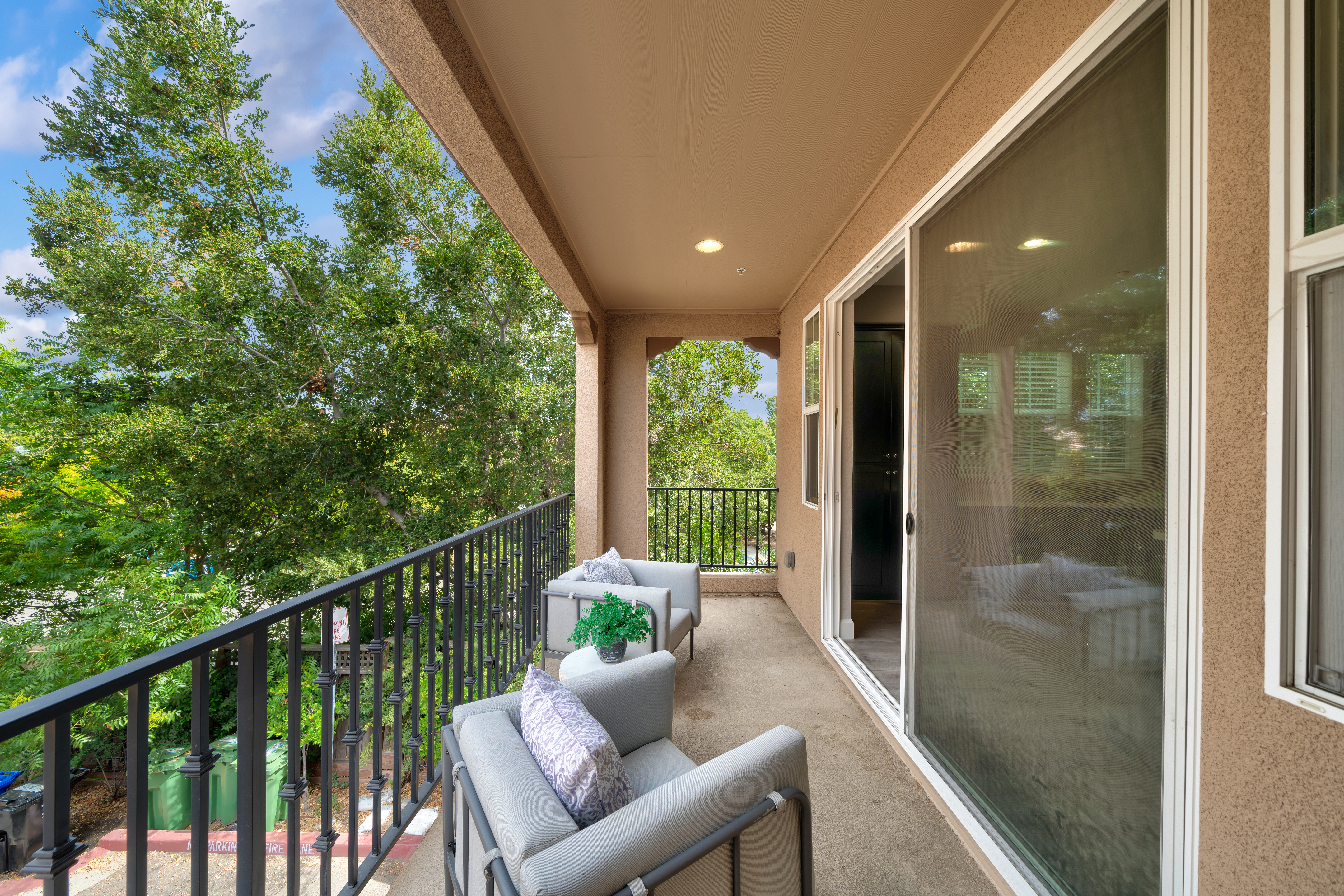 2850 Finca Terrace 