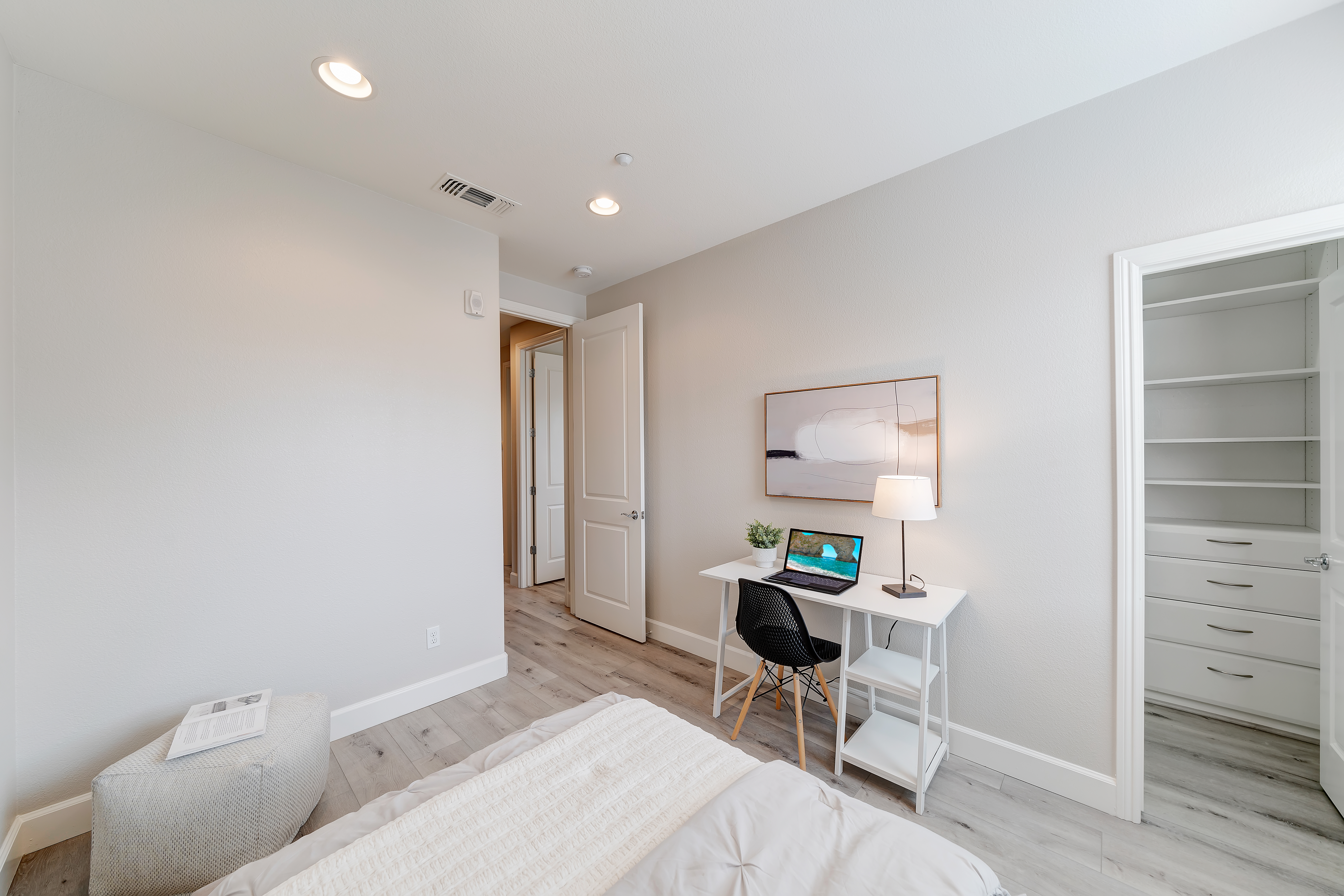 2850 Finca Terrace 