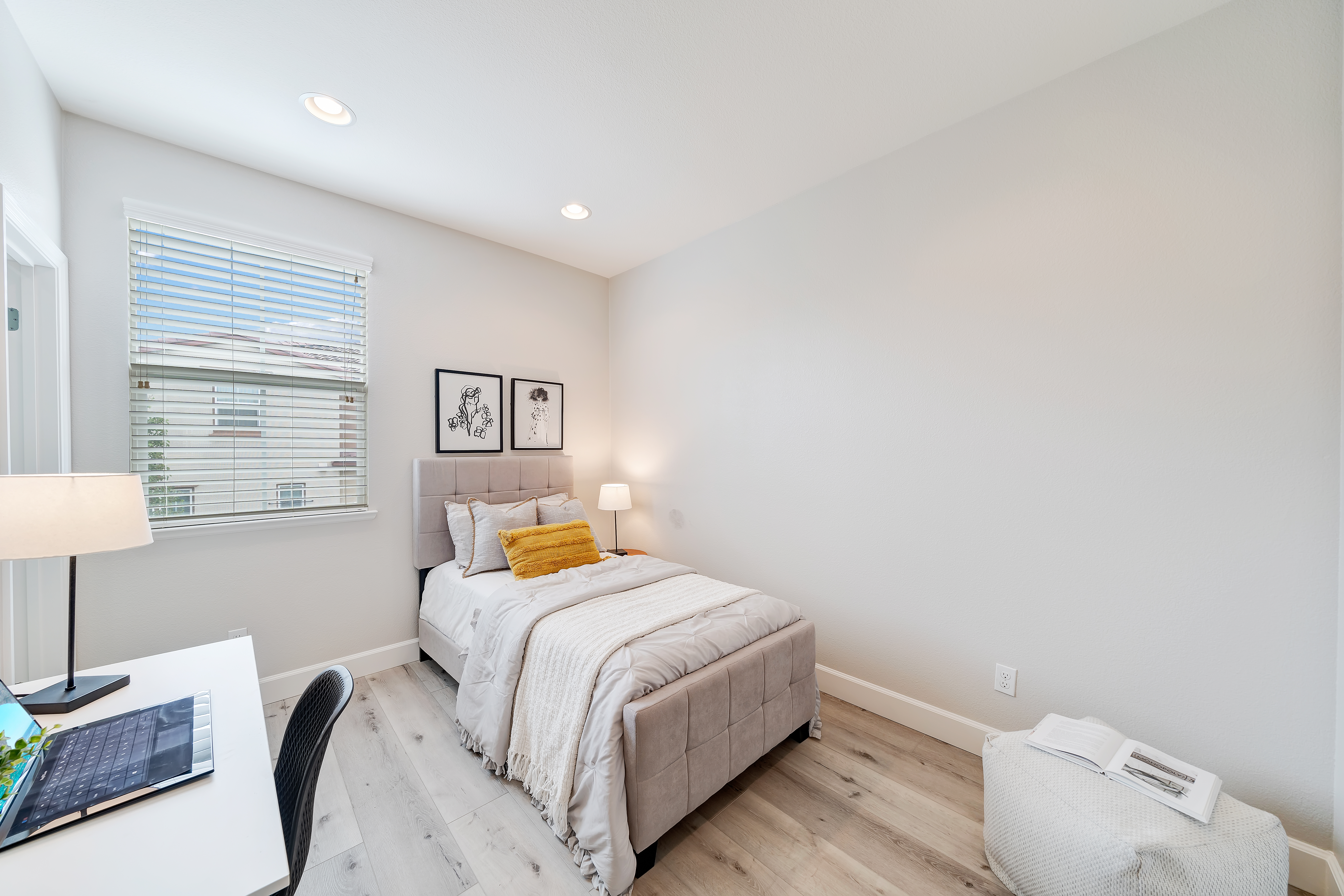 2850 Finca Terrace 