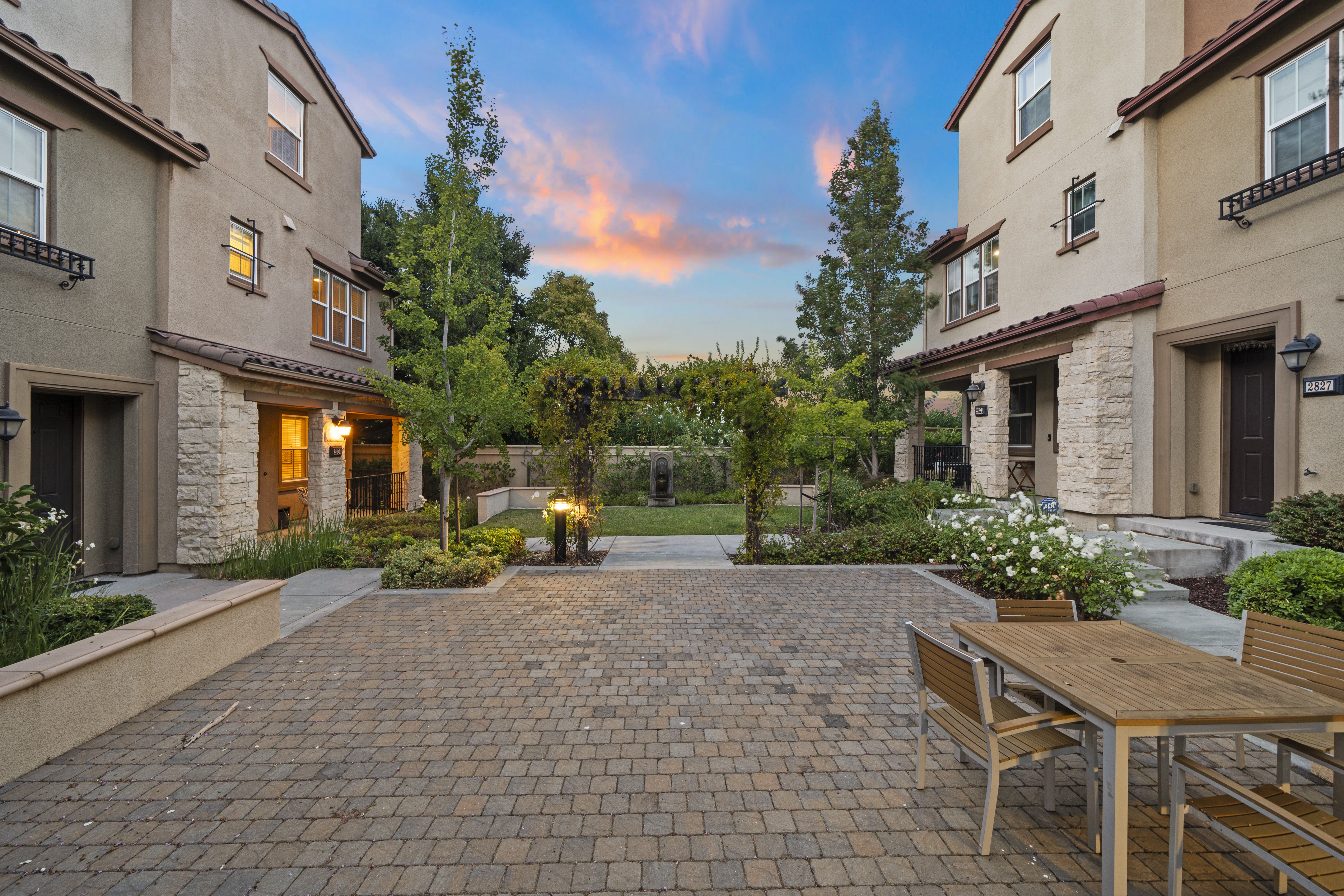 2850 Finca Terrace 