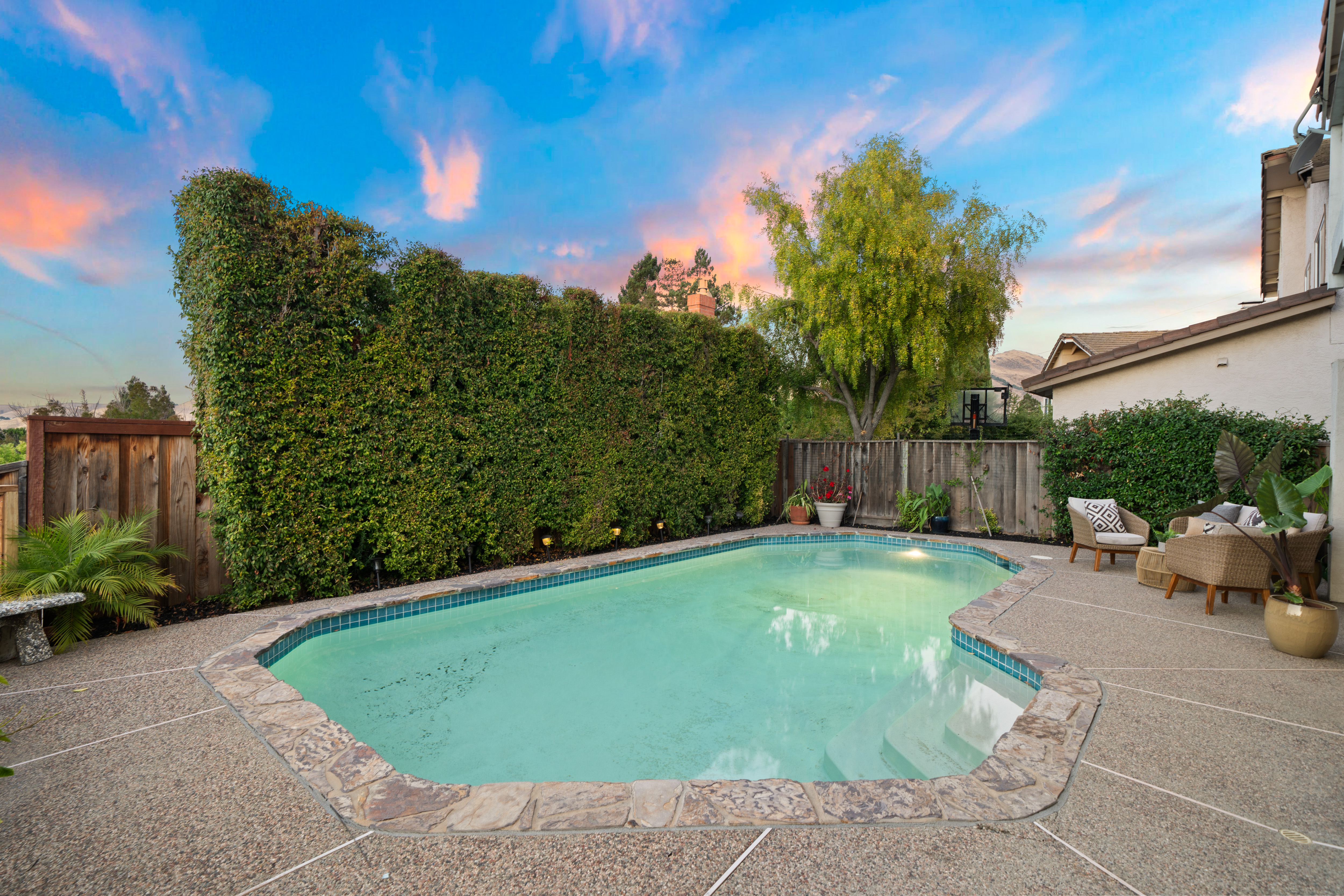43642 Southerland Way 