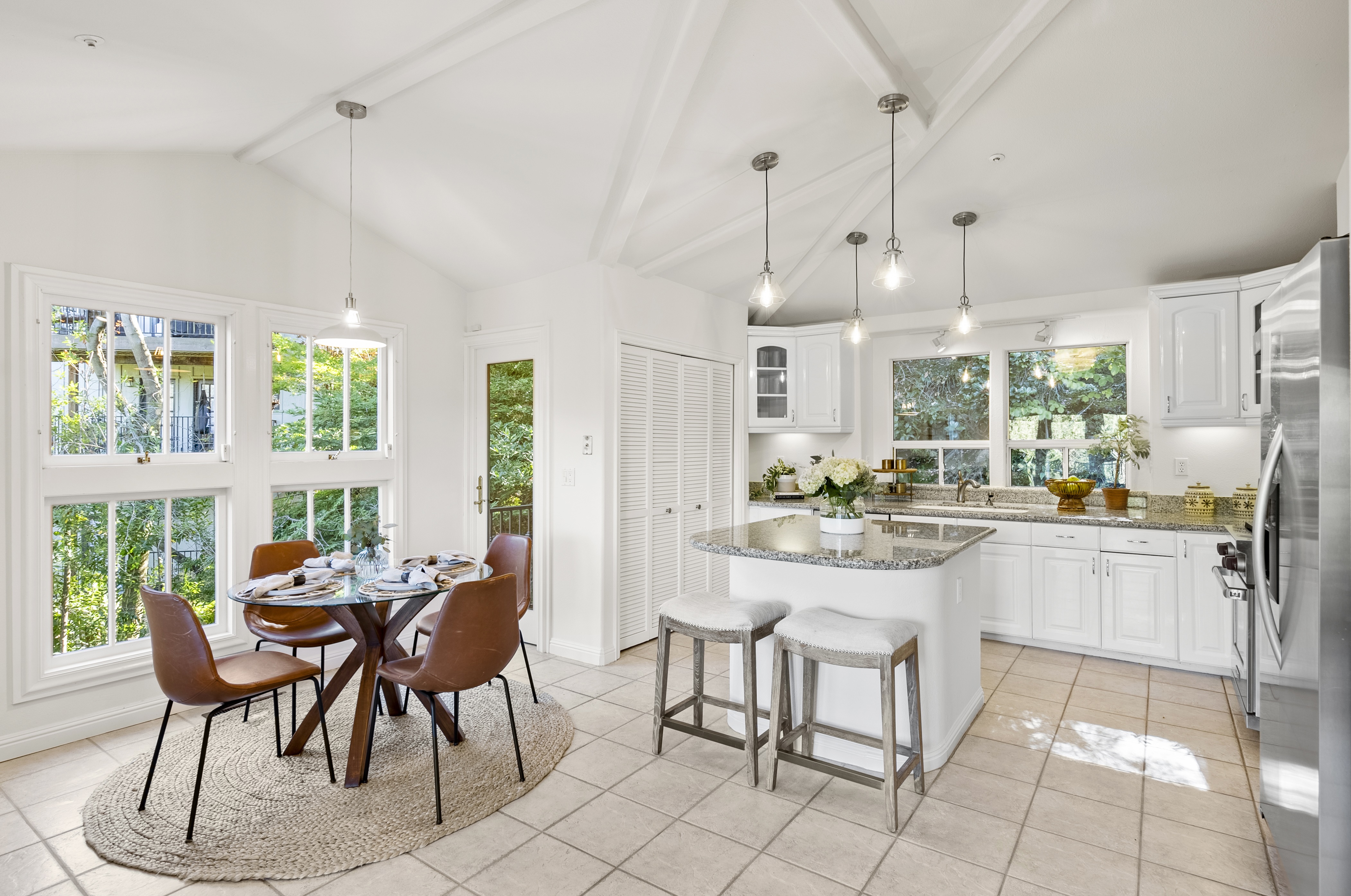 214 Cañon Drive 