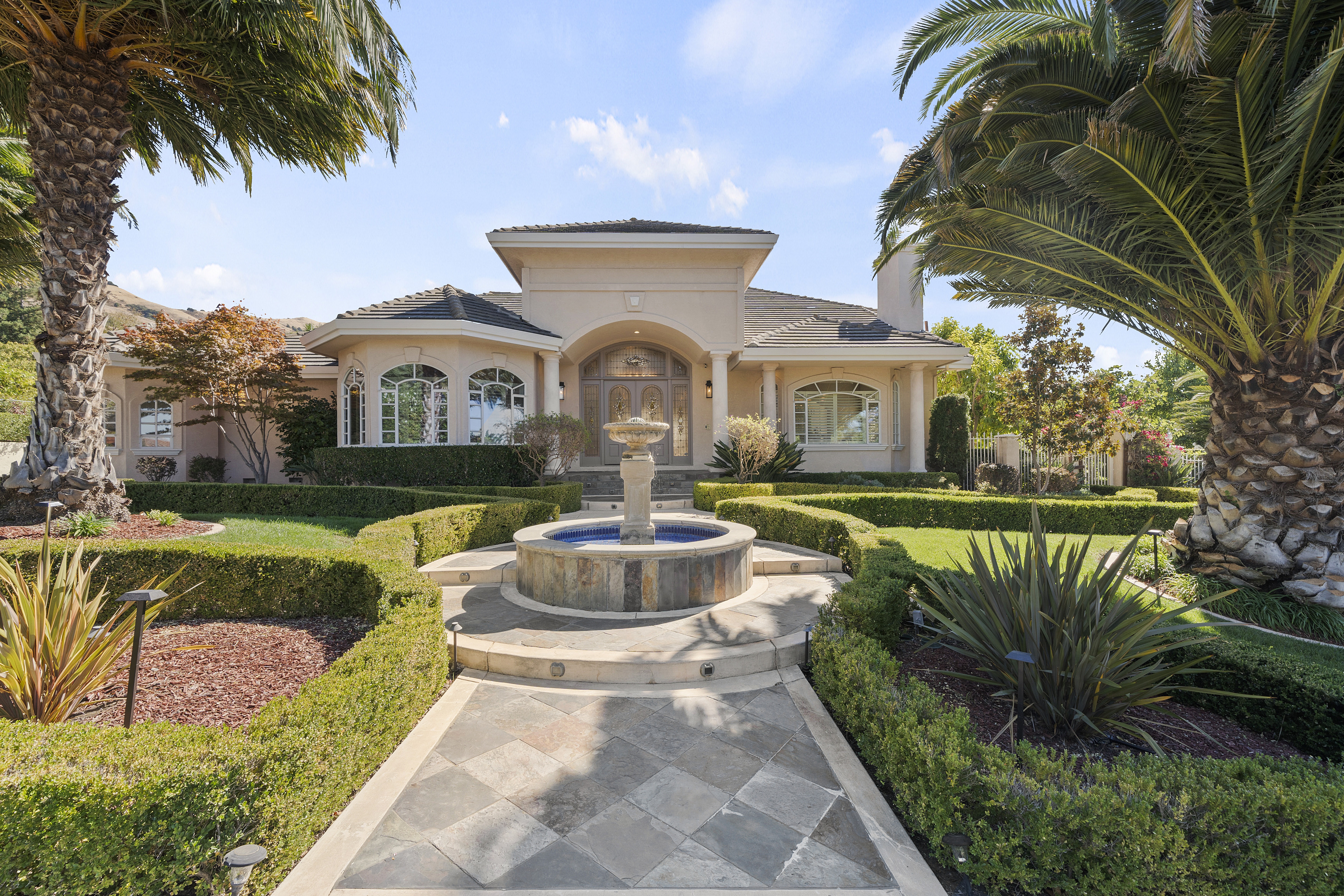 2765 Grapevine Terrace 