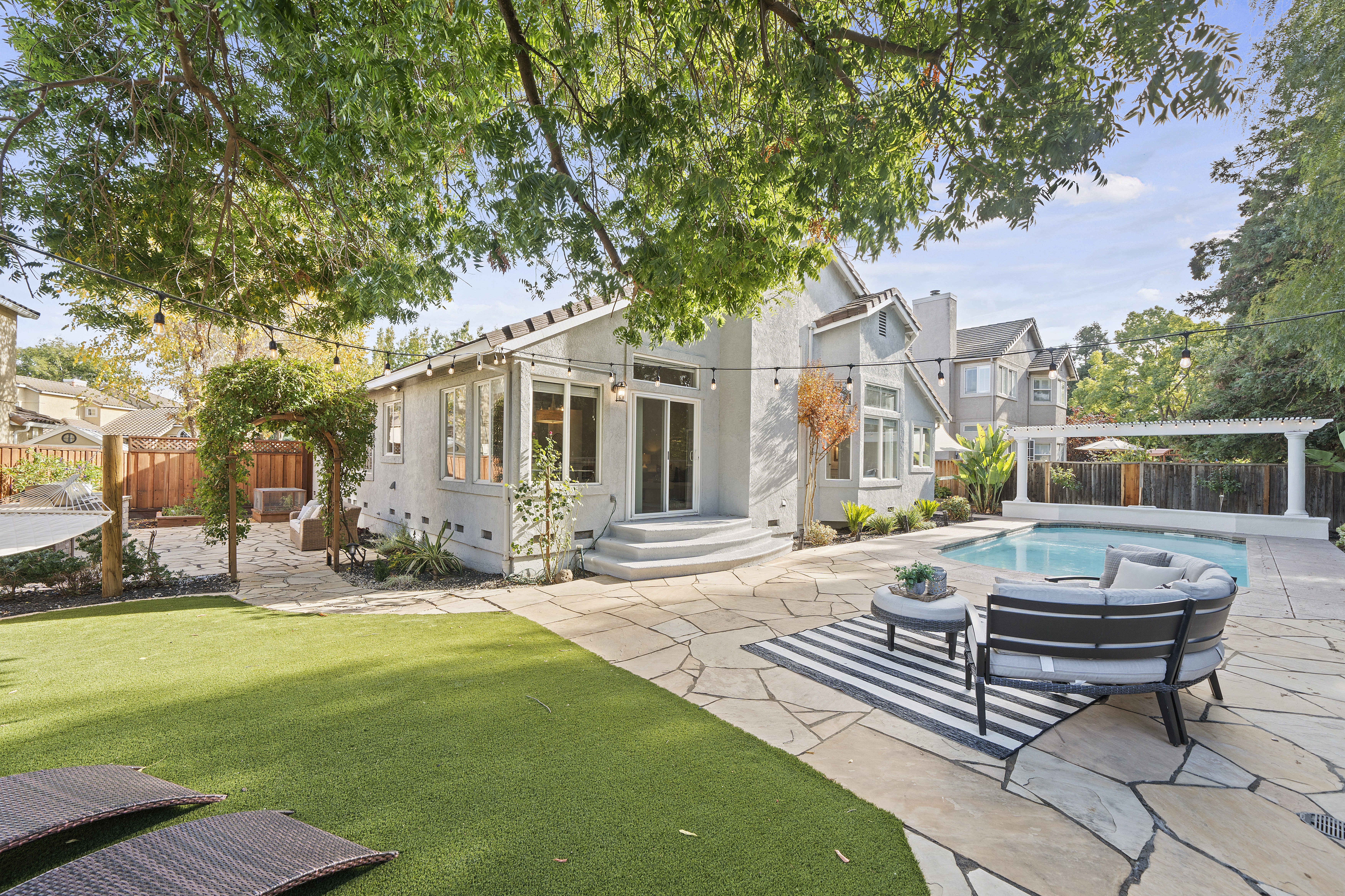 961 Wynn Circle 