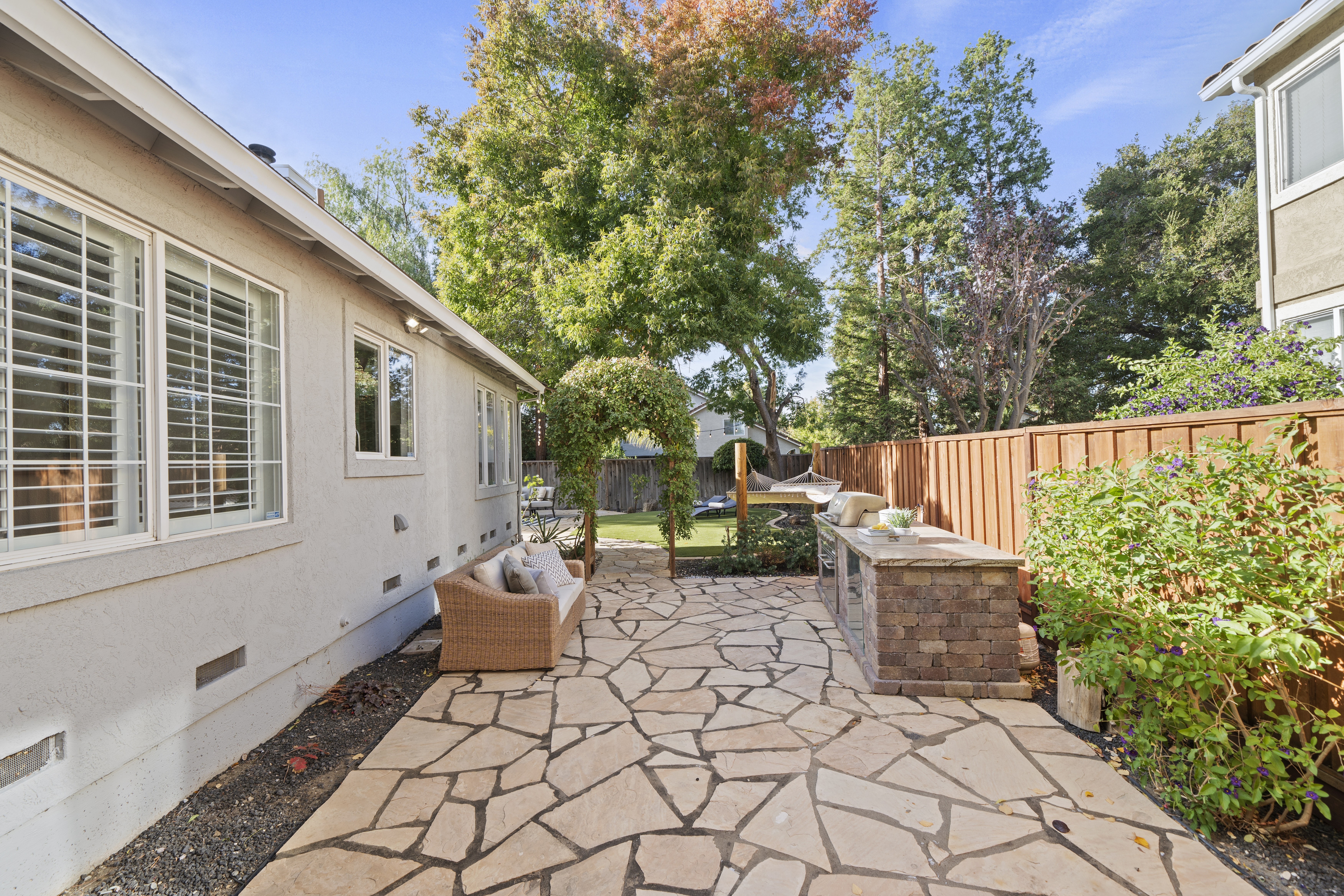 961 Wynn Circle 