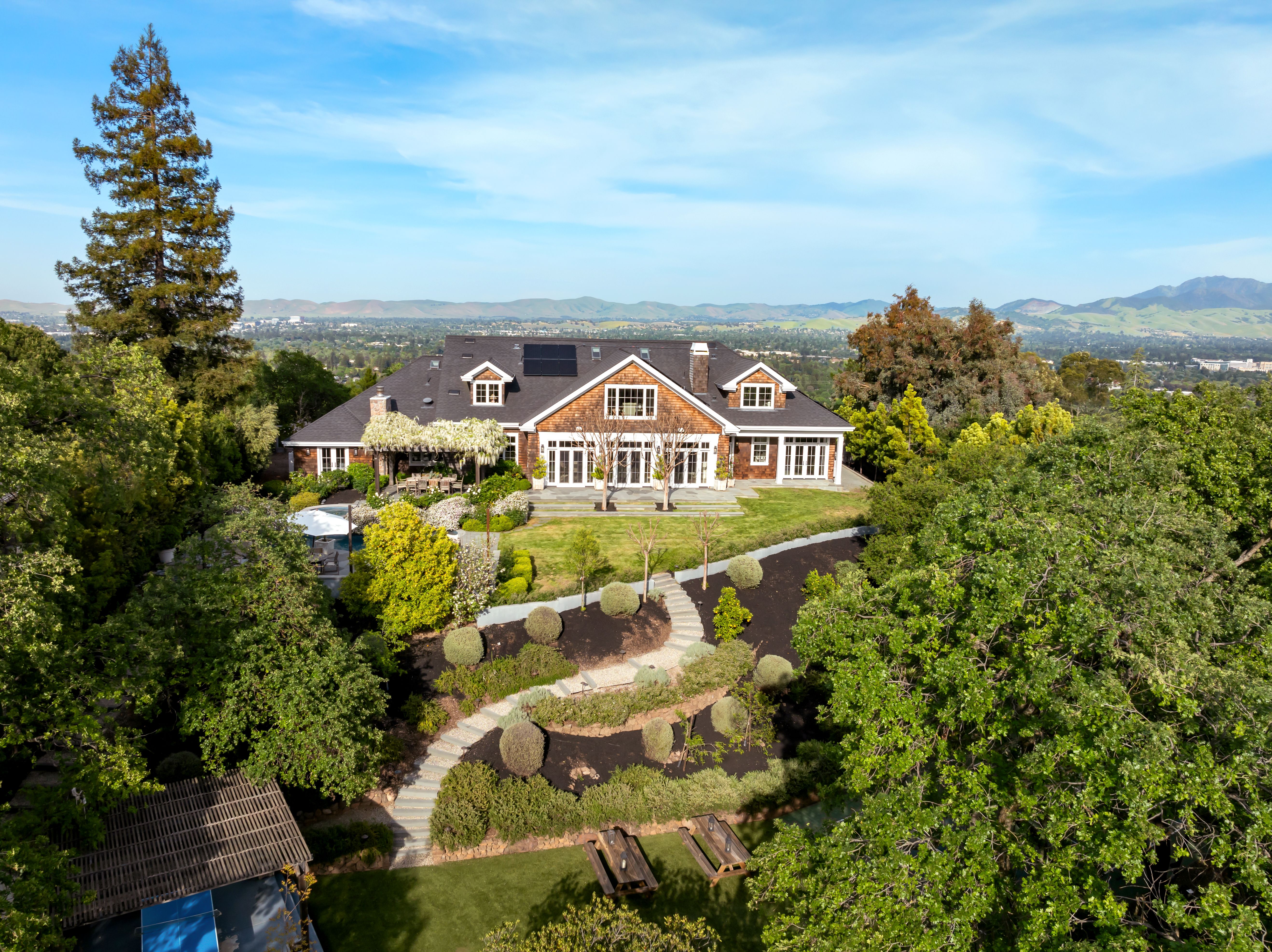 3229 Surmont Drive 