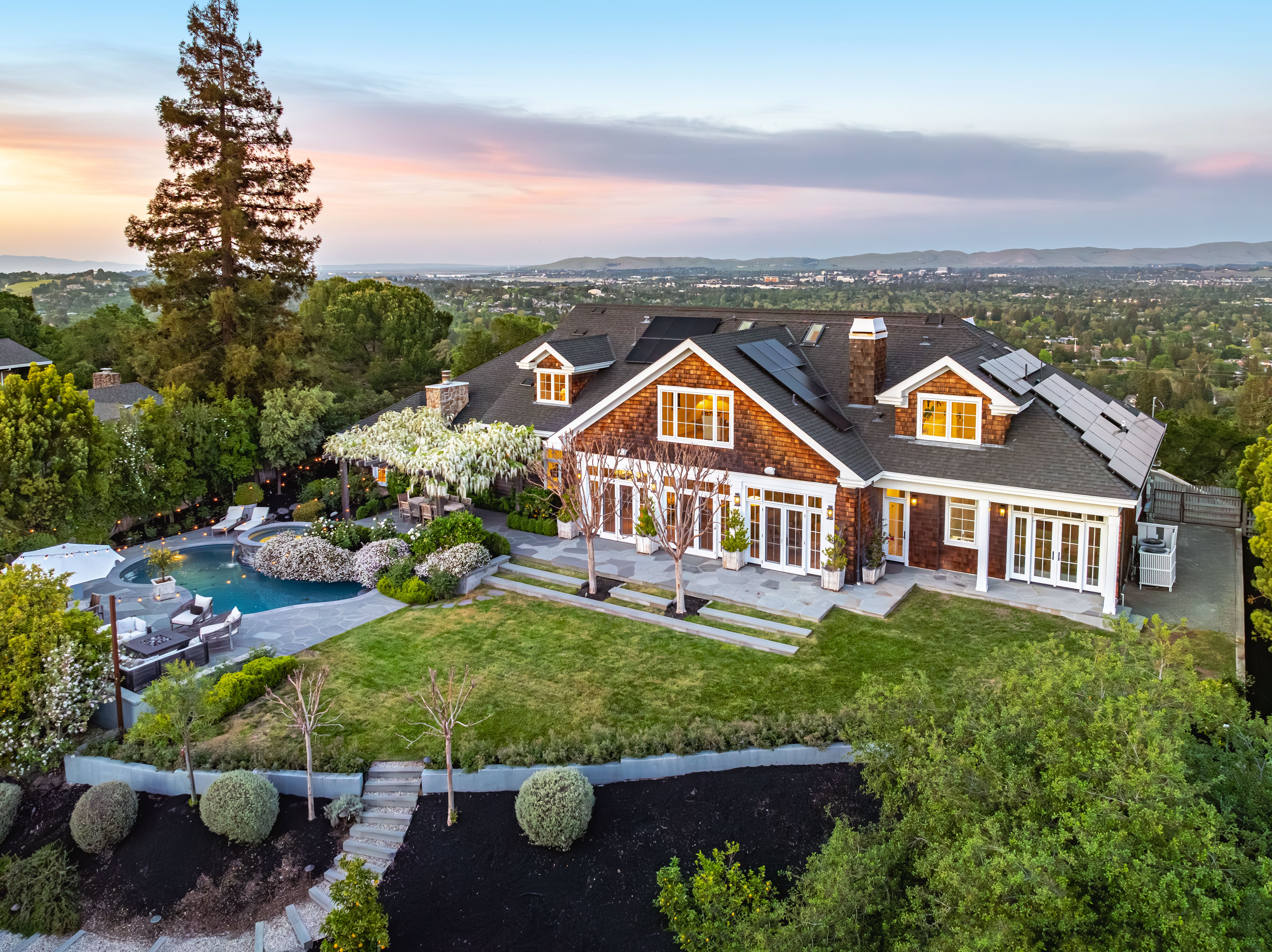 3229 Surmont Drive 