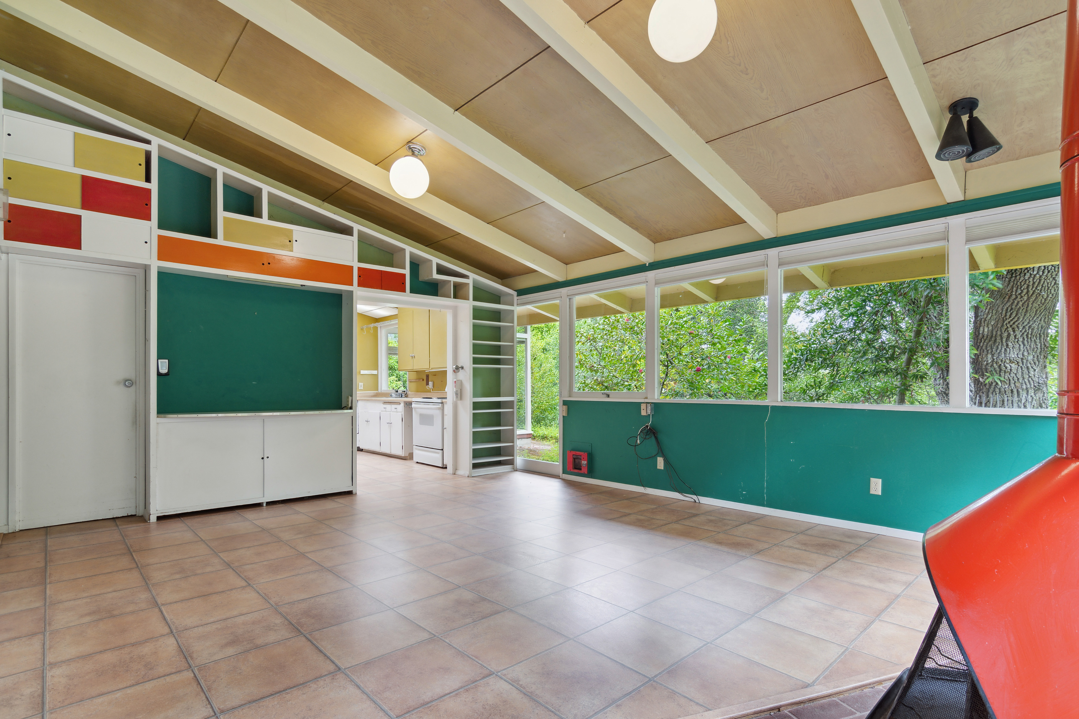 3736 Highland Road 