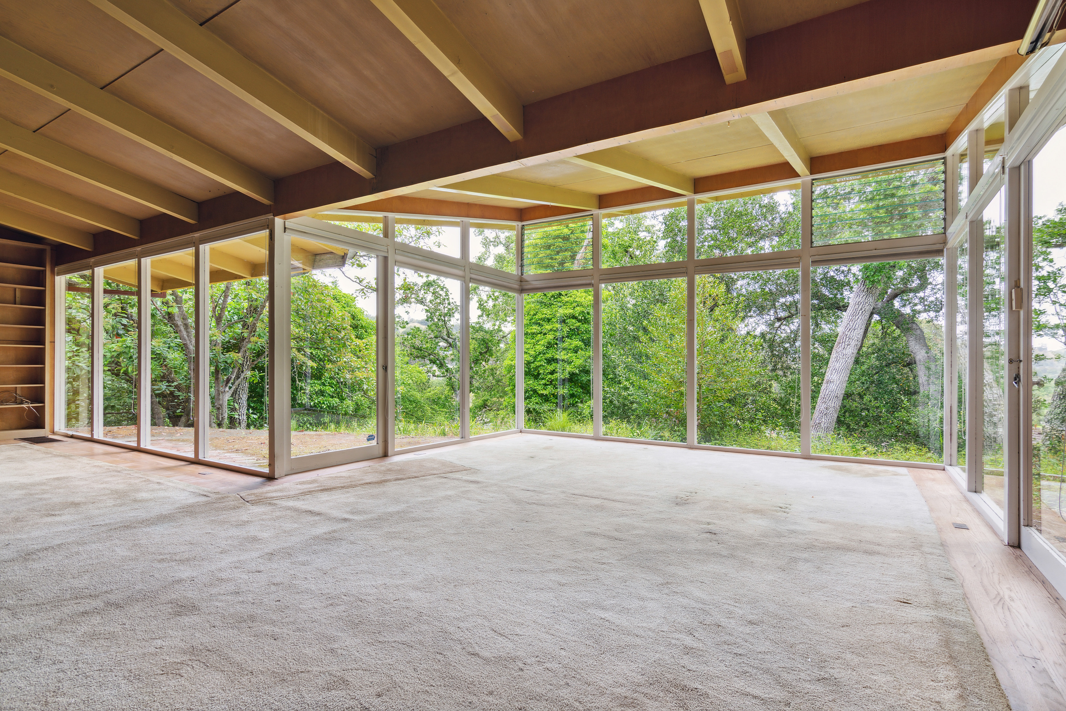 3736 Highland Road 