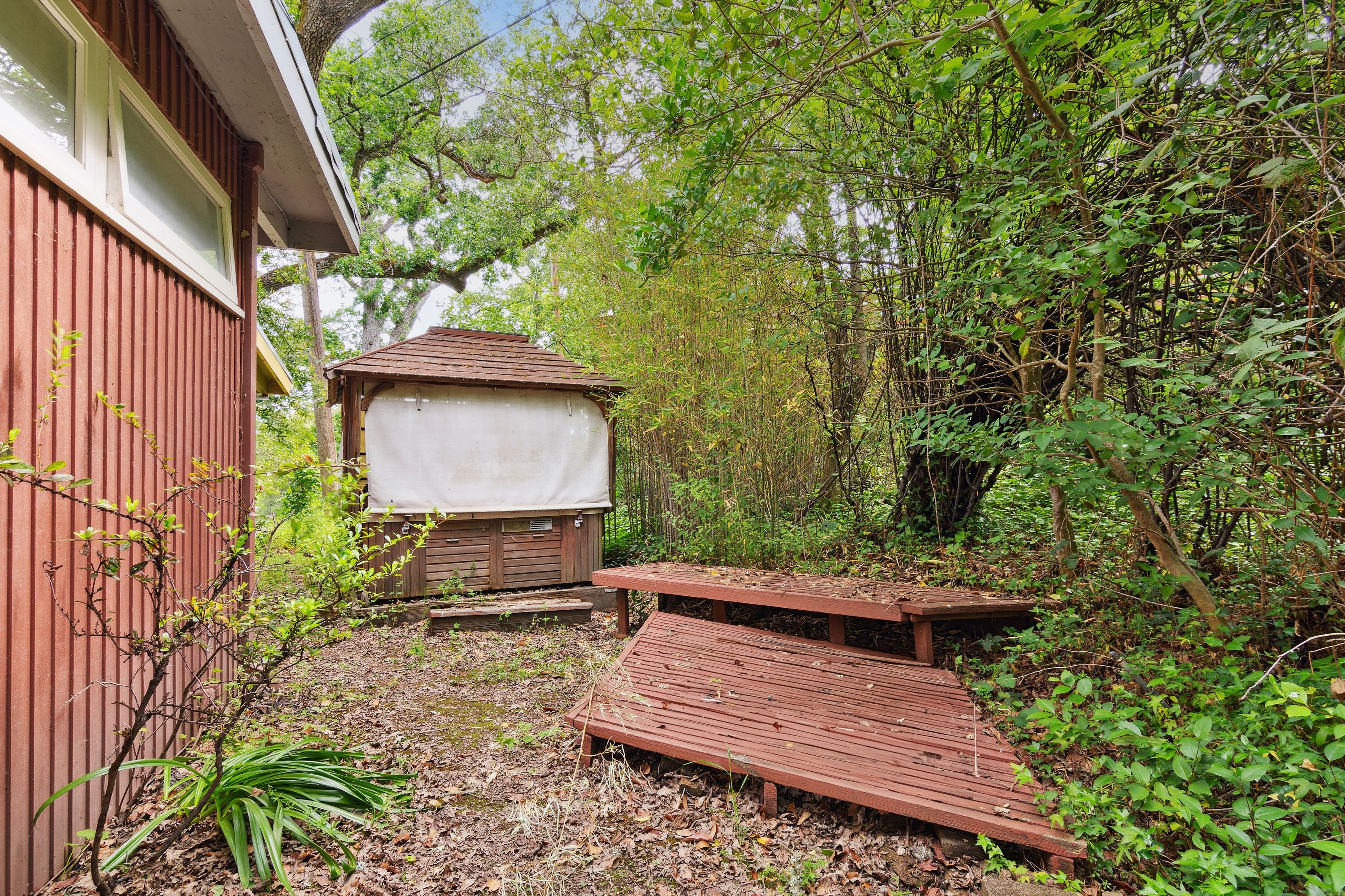 3736 Highland Road 