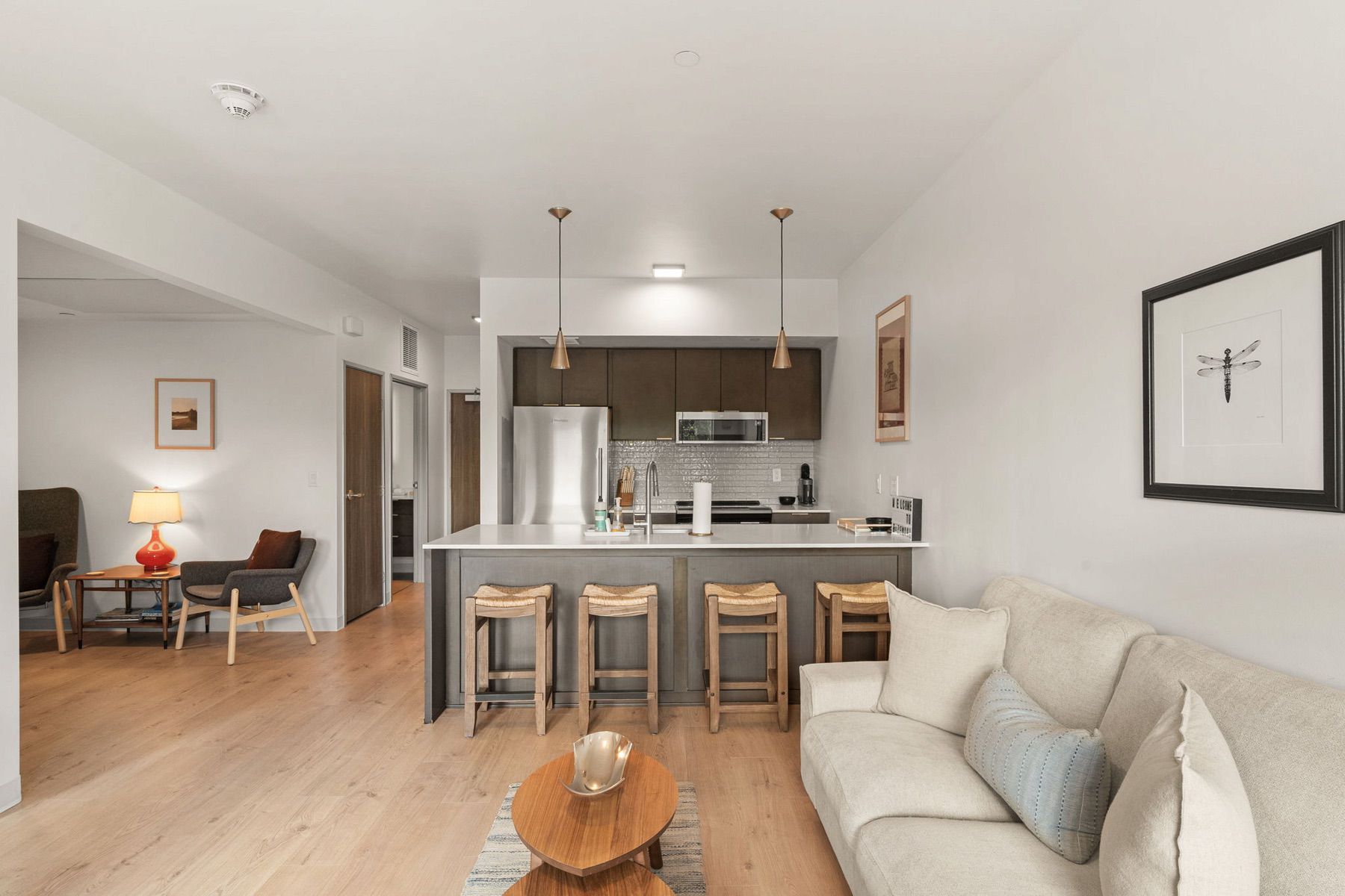 718 W Babcock Street , 403