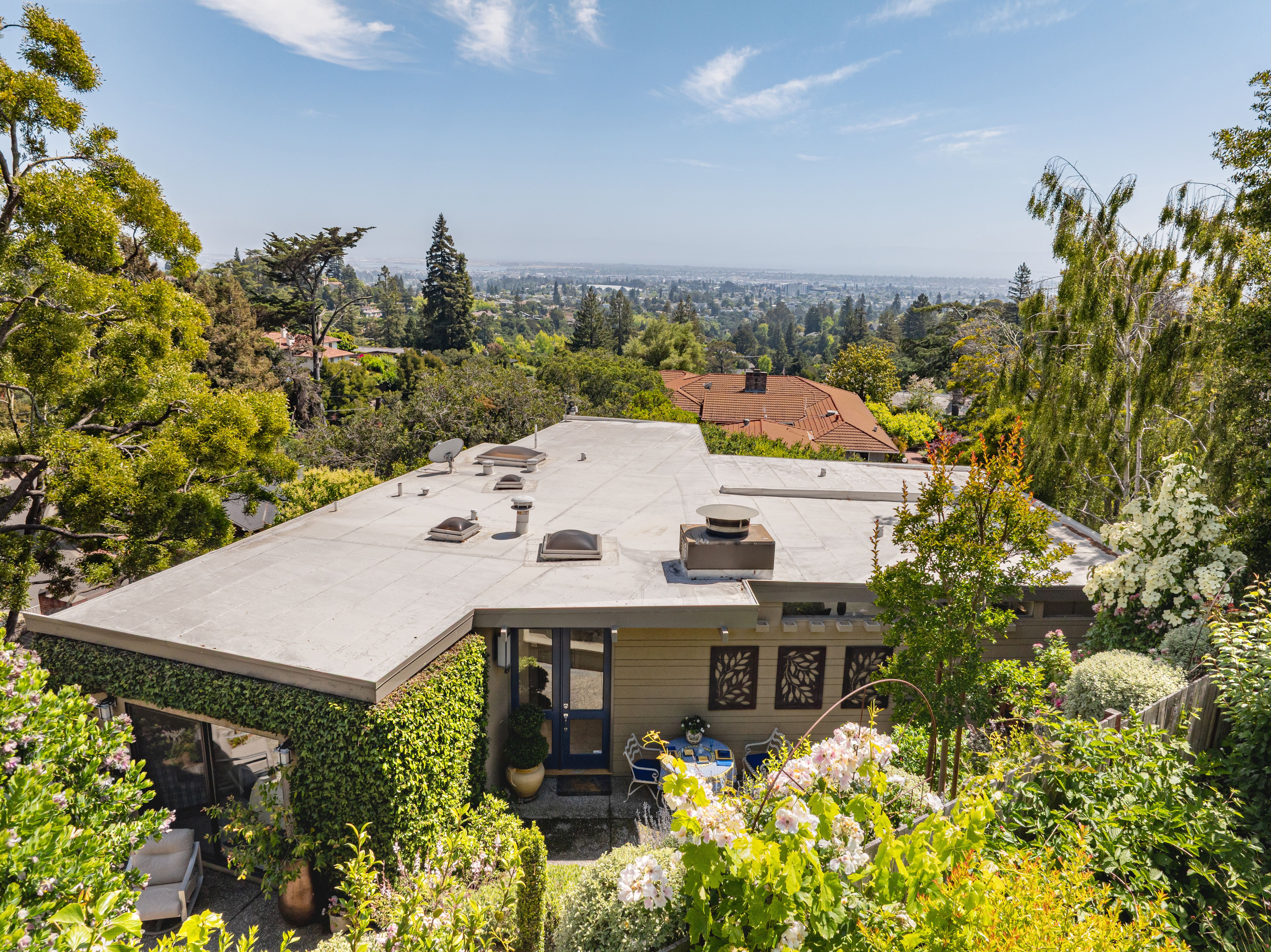 5474 La Salle Avenue 
