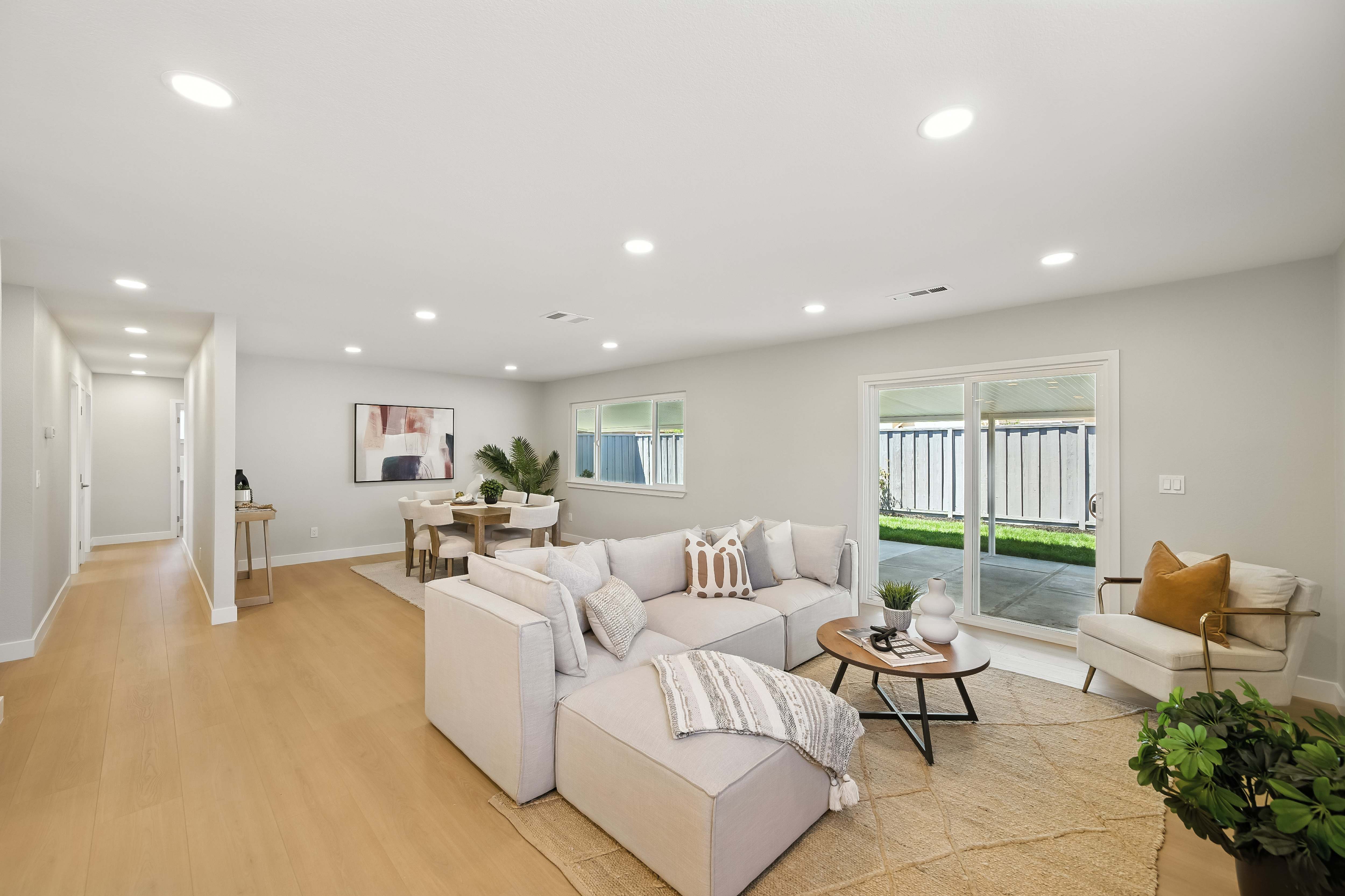 5525 Roosevelt Place 