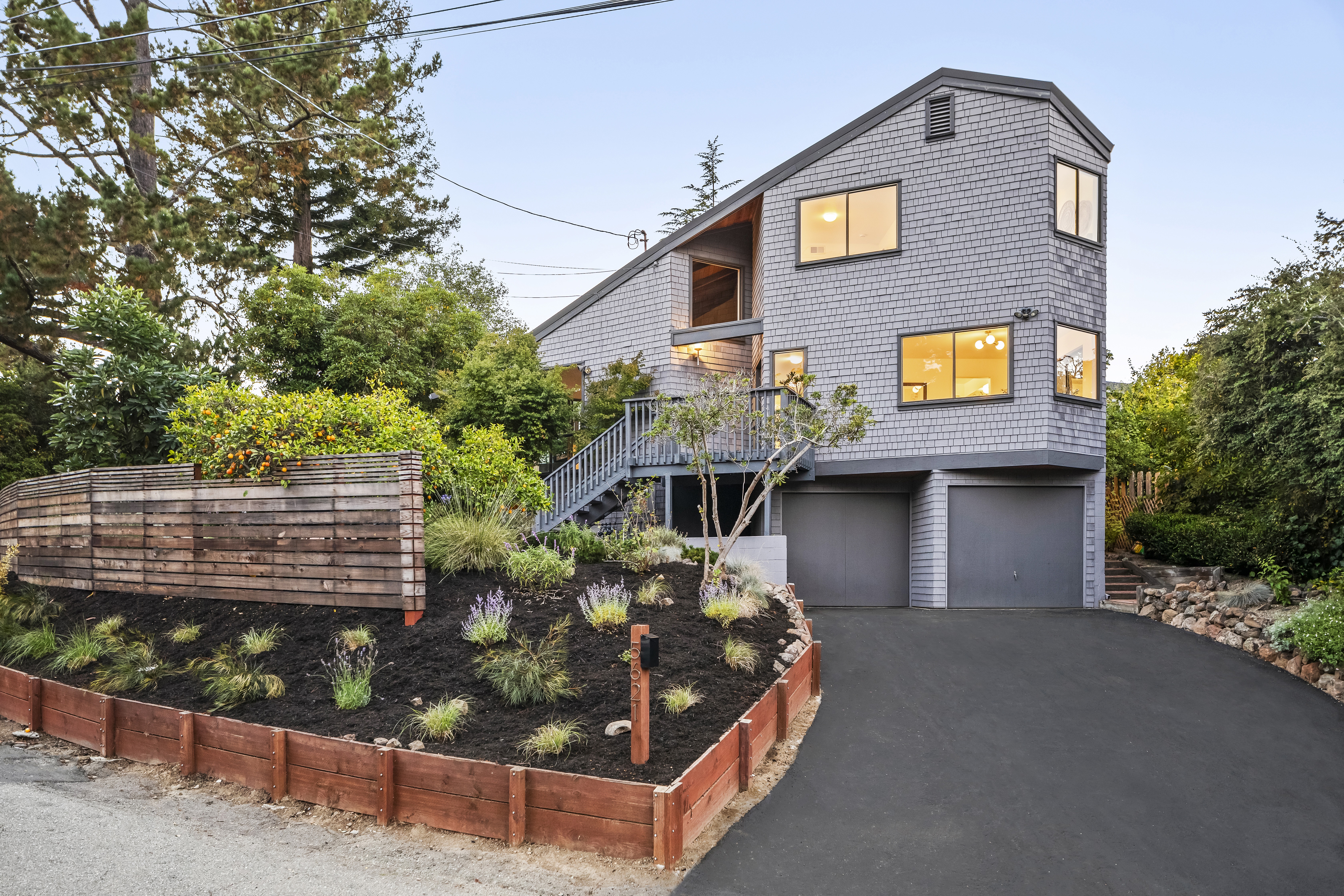 5621 Maxwelton Road 