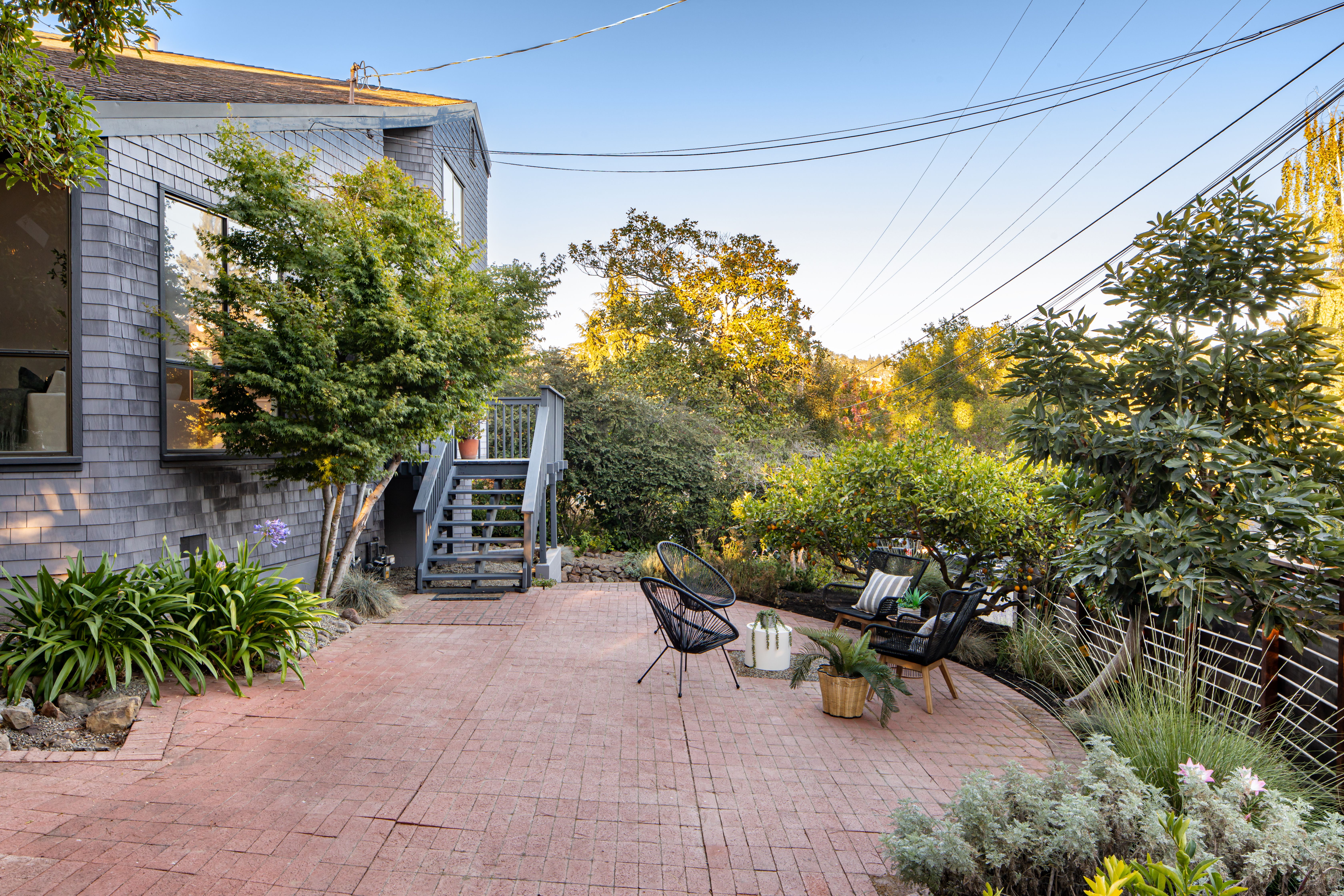 5621 Maxwelton Road 