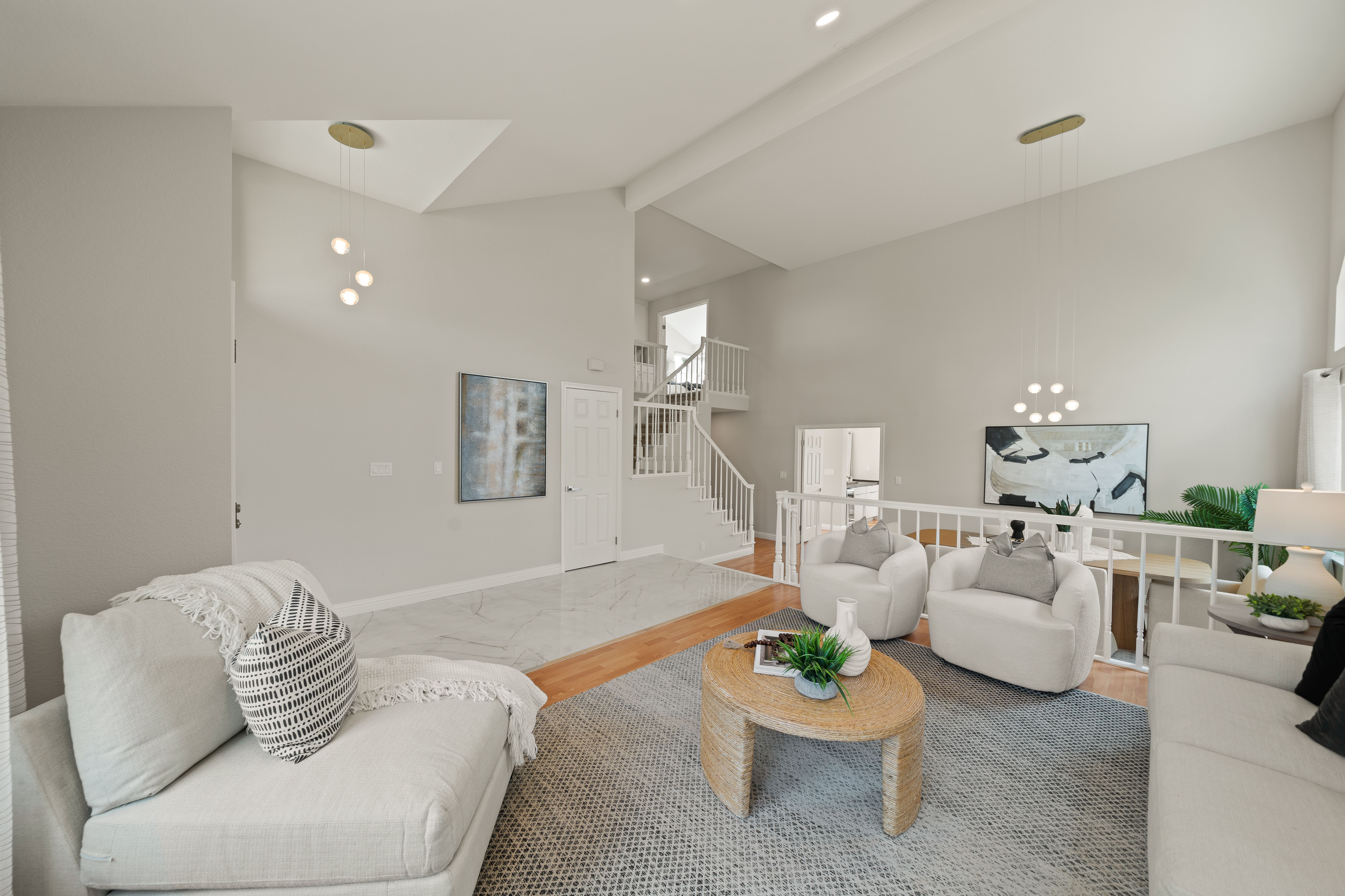 2450 Euclid Place 