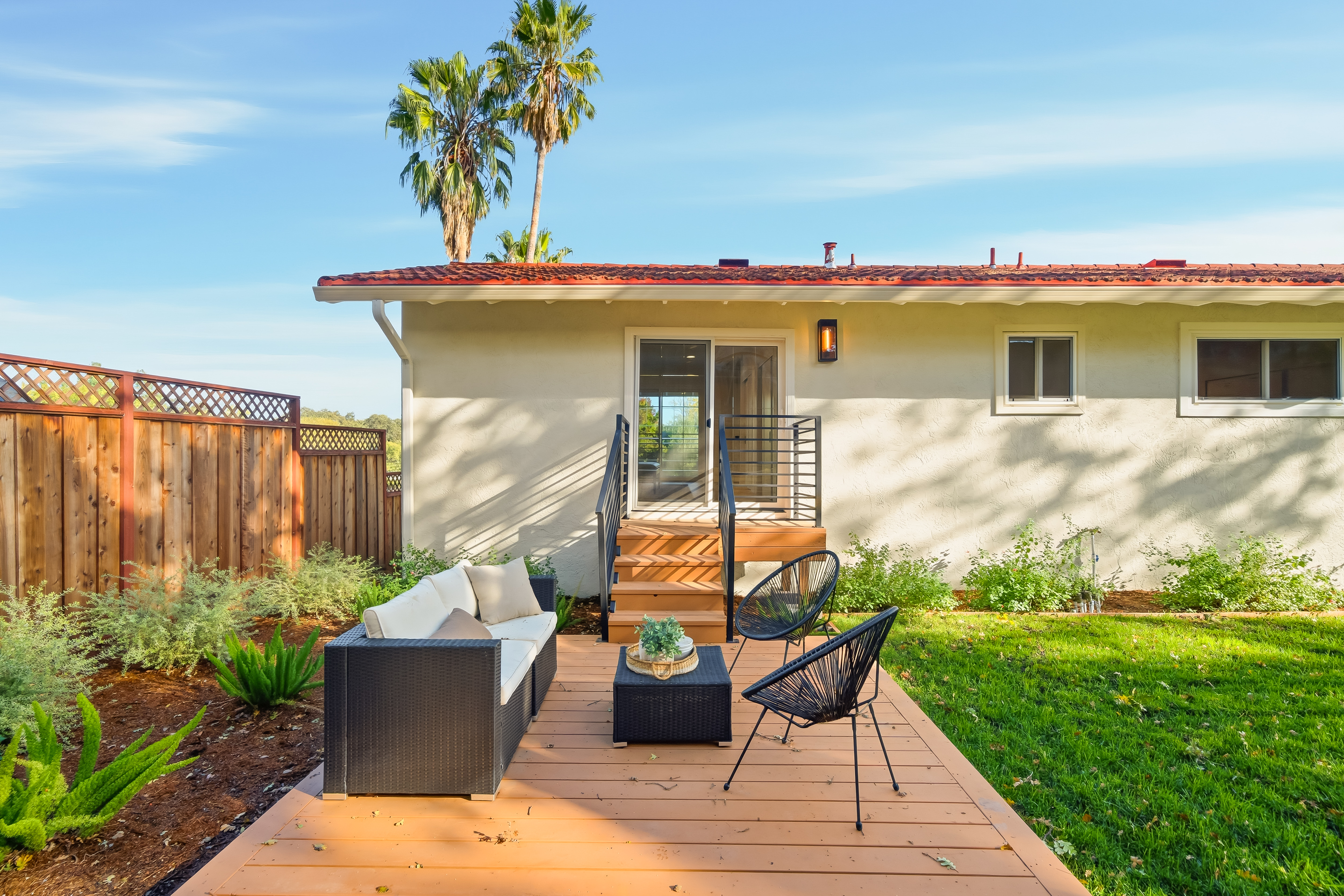4253 Mirador Drive 
