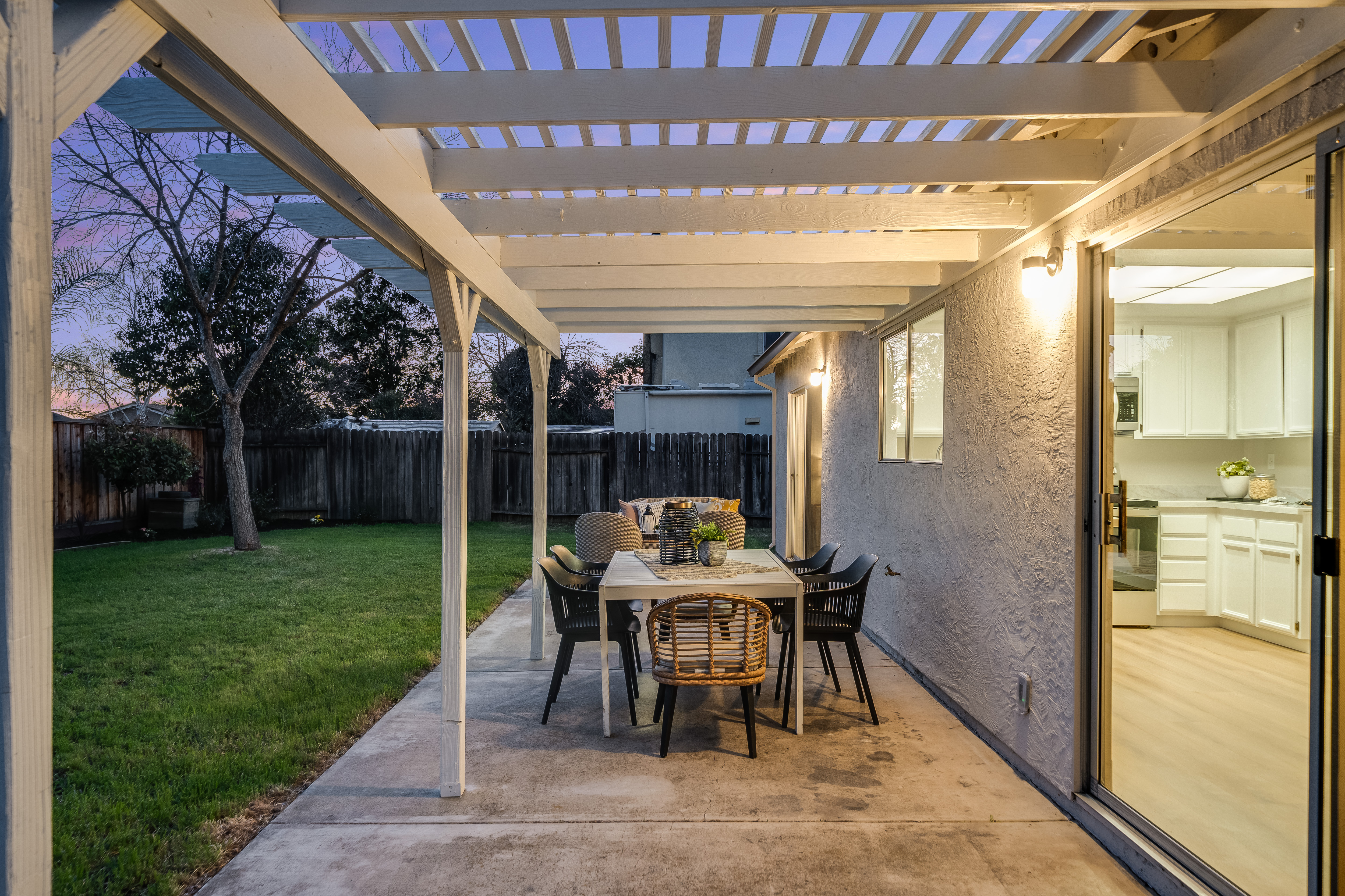5981 Skylinks Way 