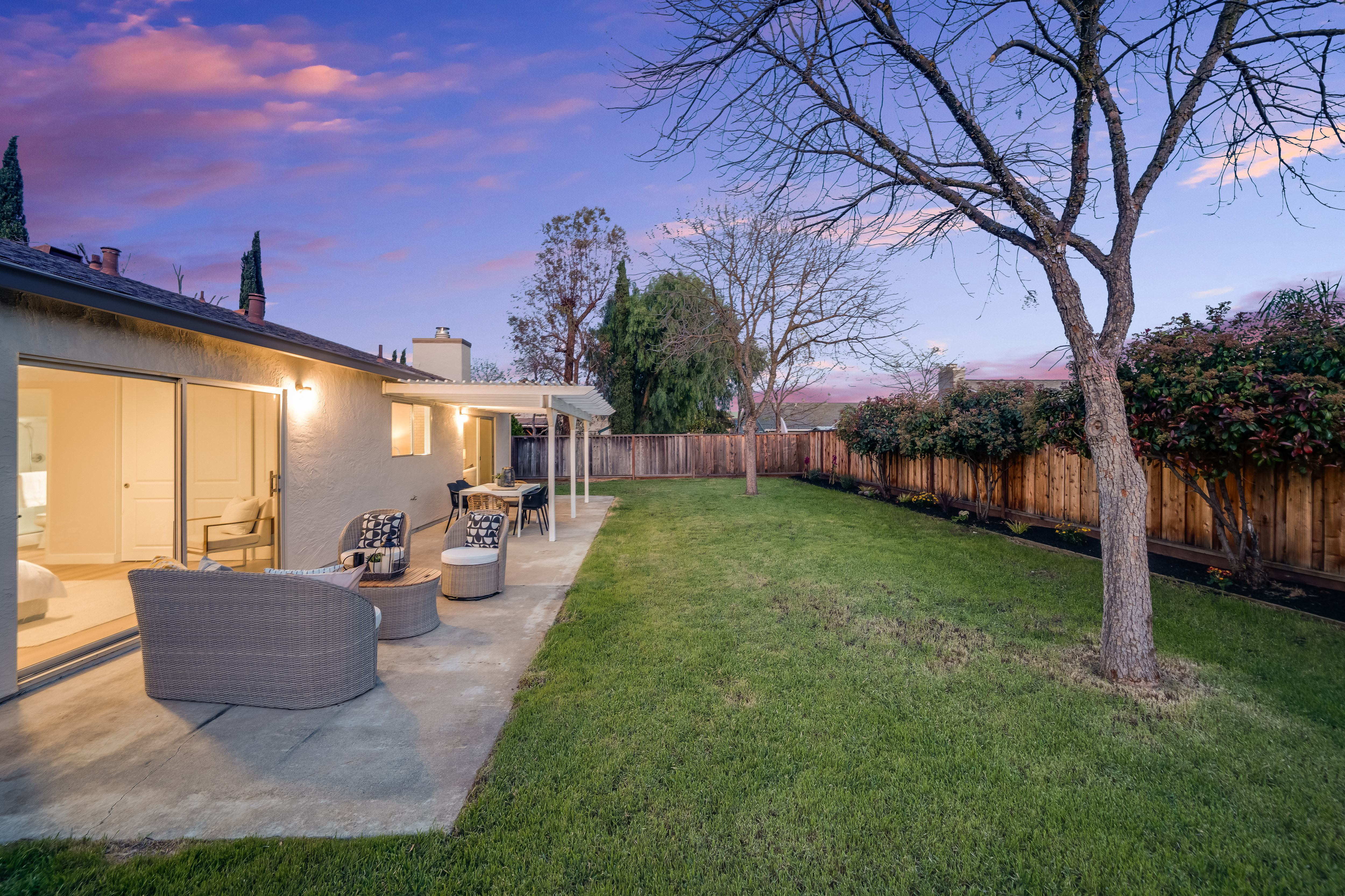 5981 Skylinks Way 
