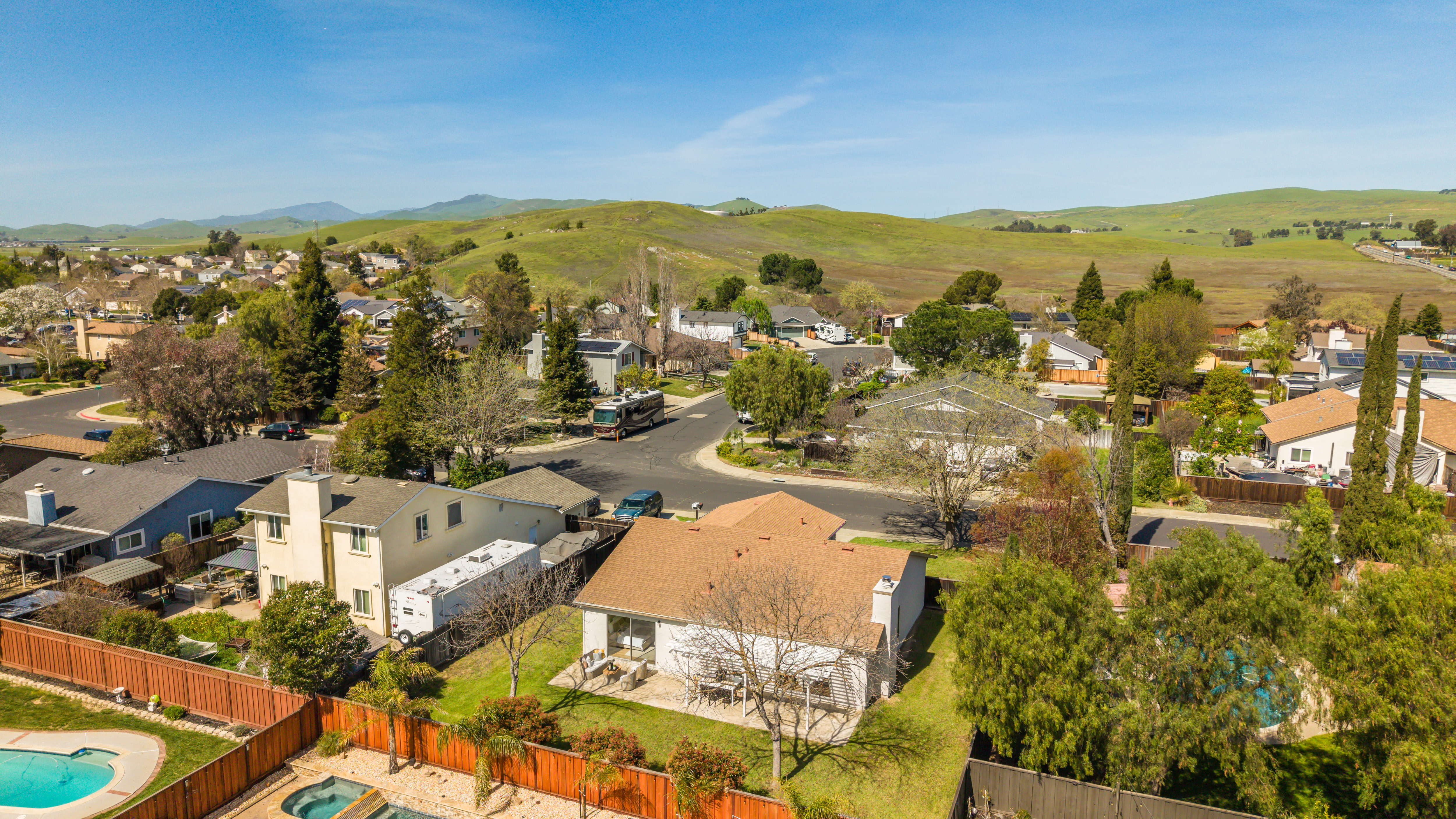 5981 Skylinks Way 