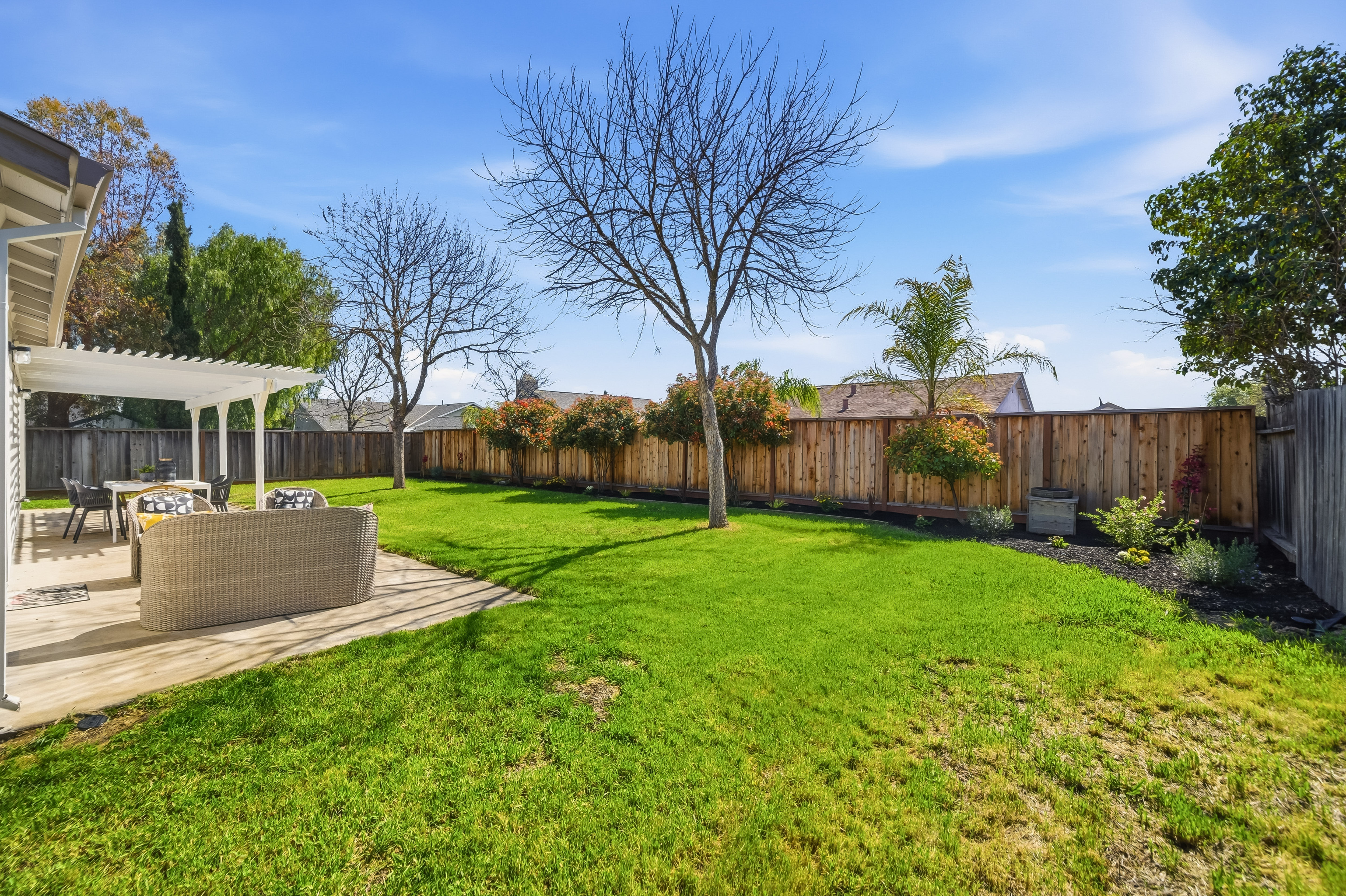 5981 Skylinks Way 
