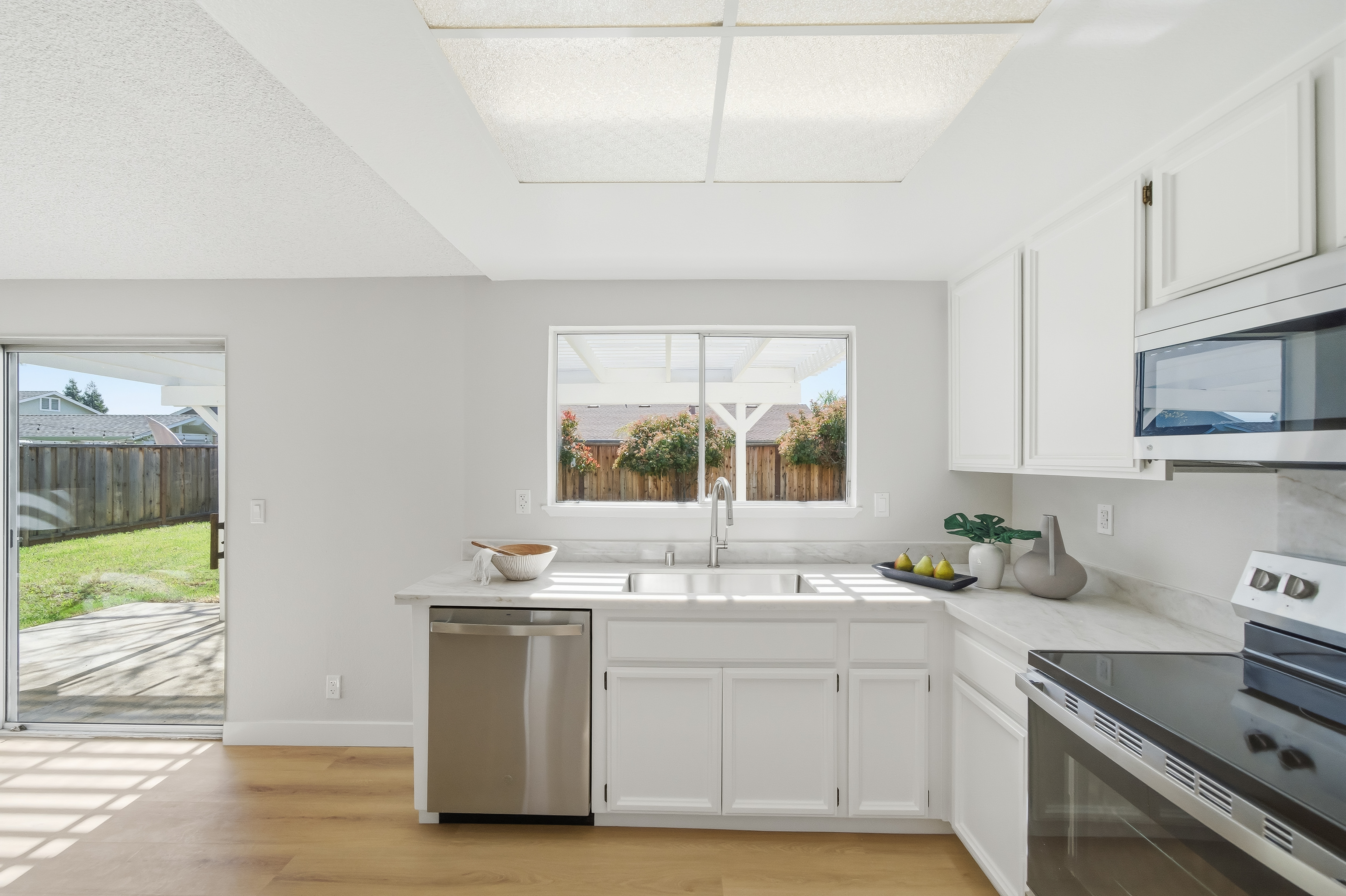 5981 Skylinks Way 