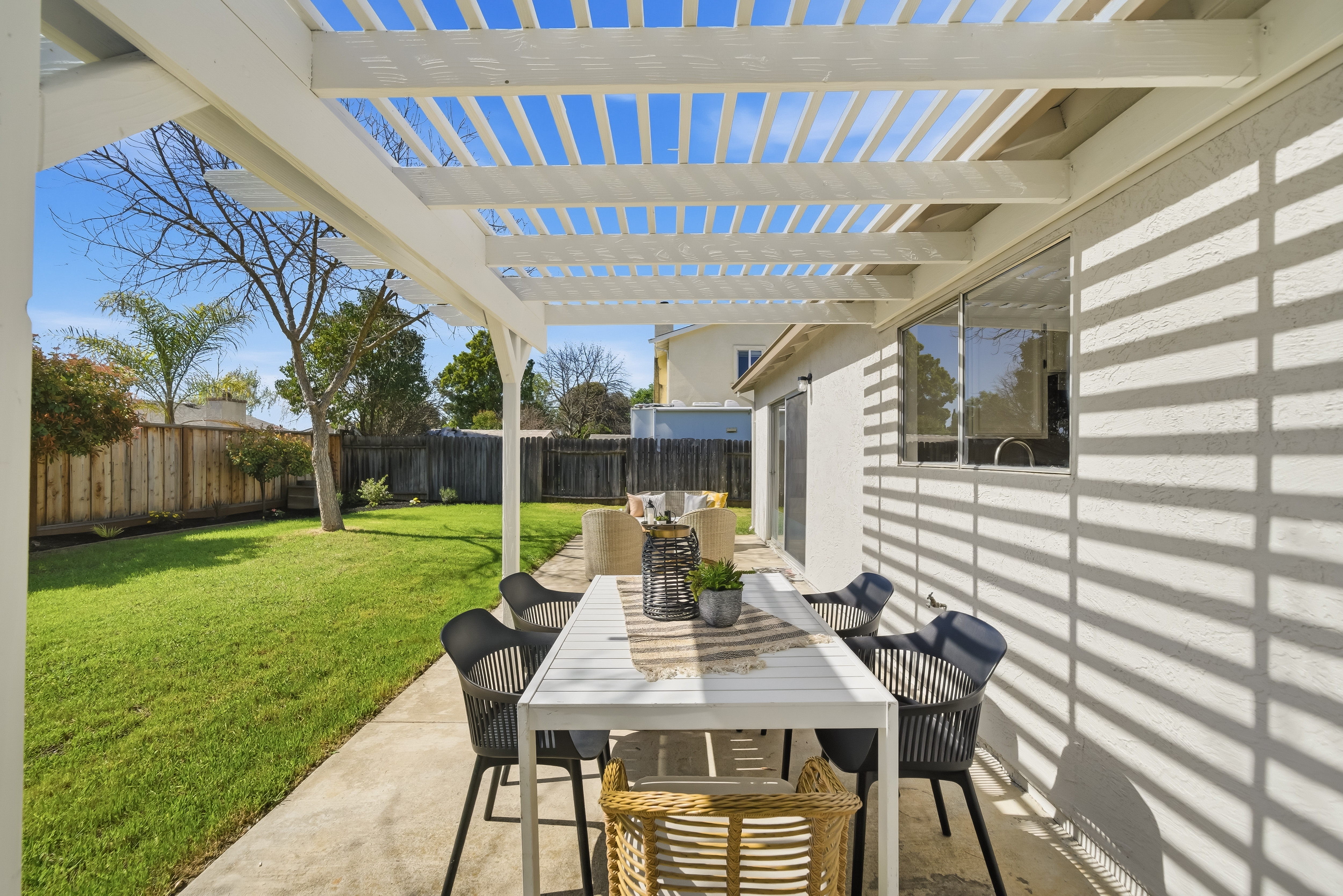 5981 Skylinks Way 