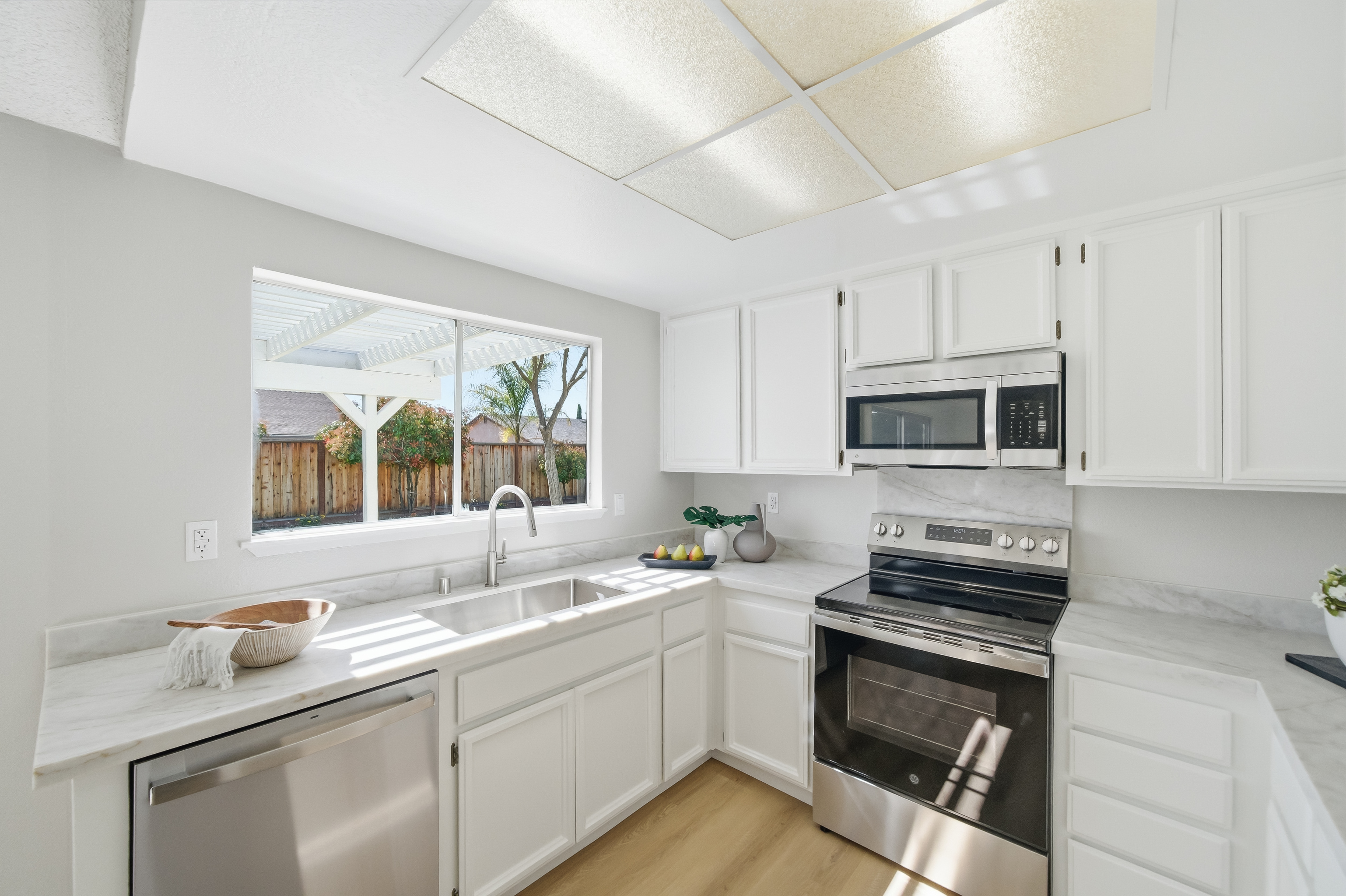 5981 Skylinks Way 