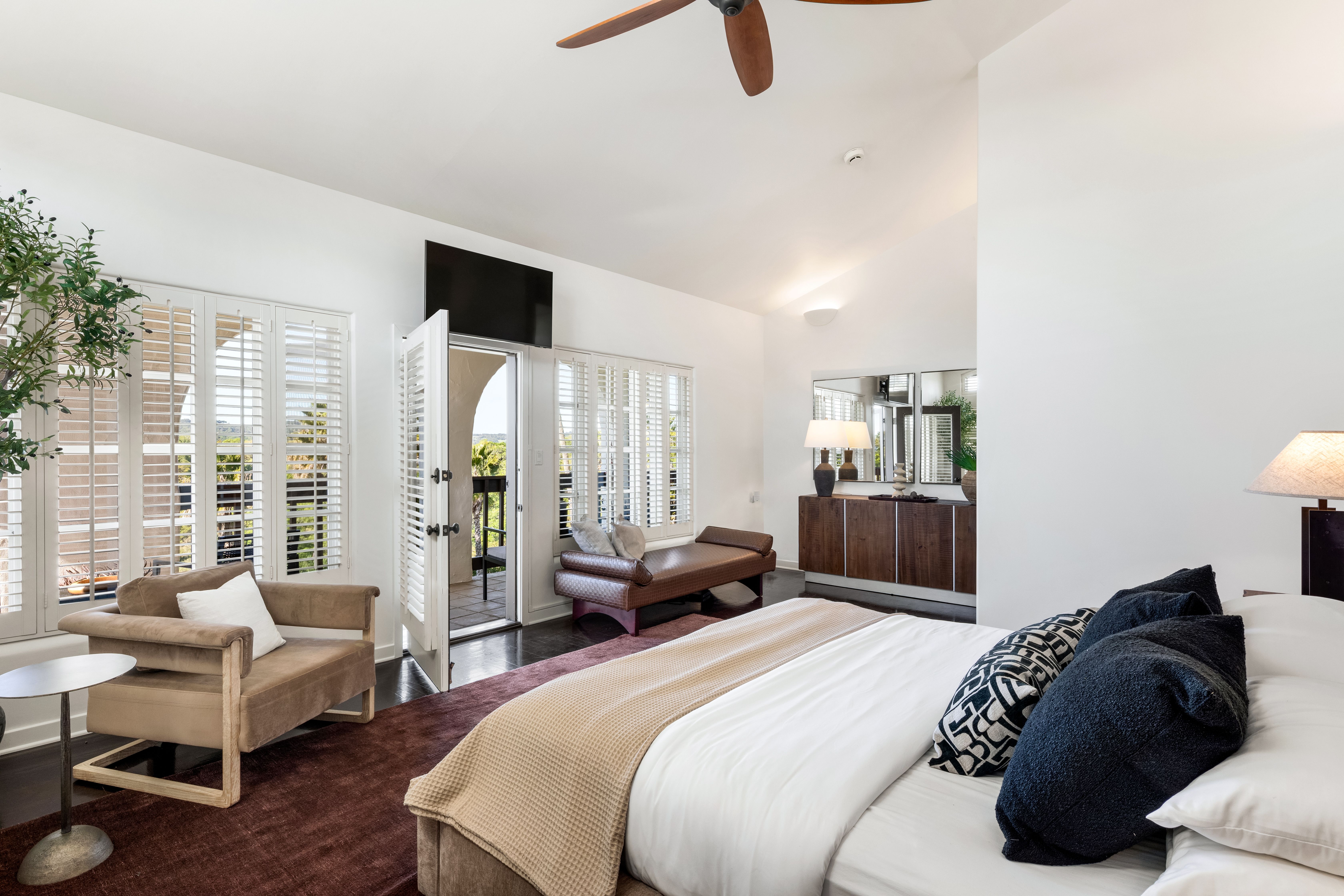 4377 Warm Springs Road 