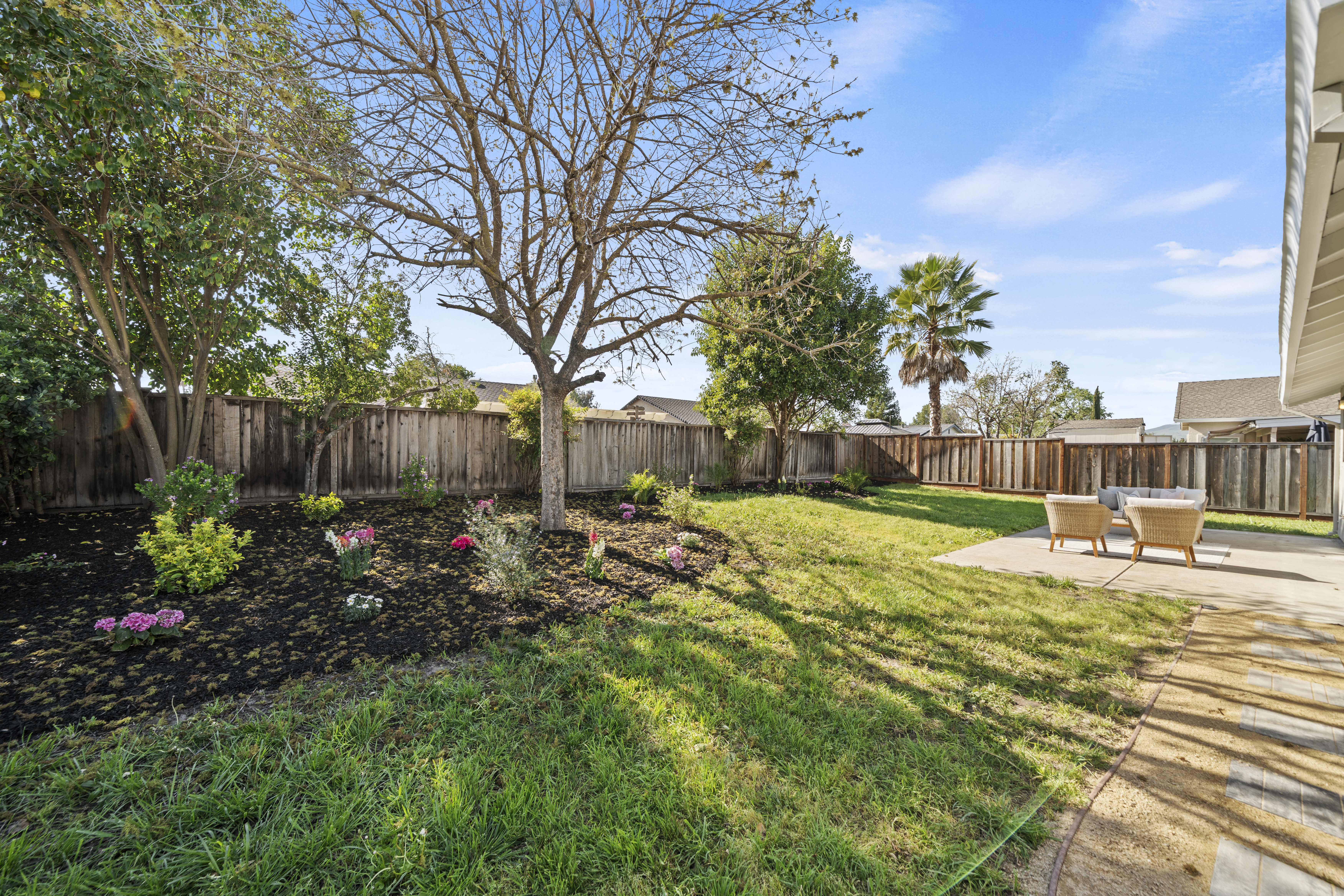 1686 Rhododendron Drive 